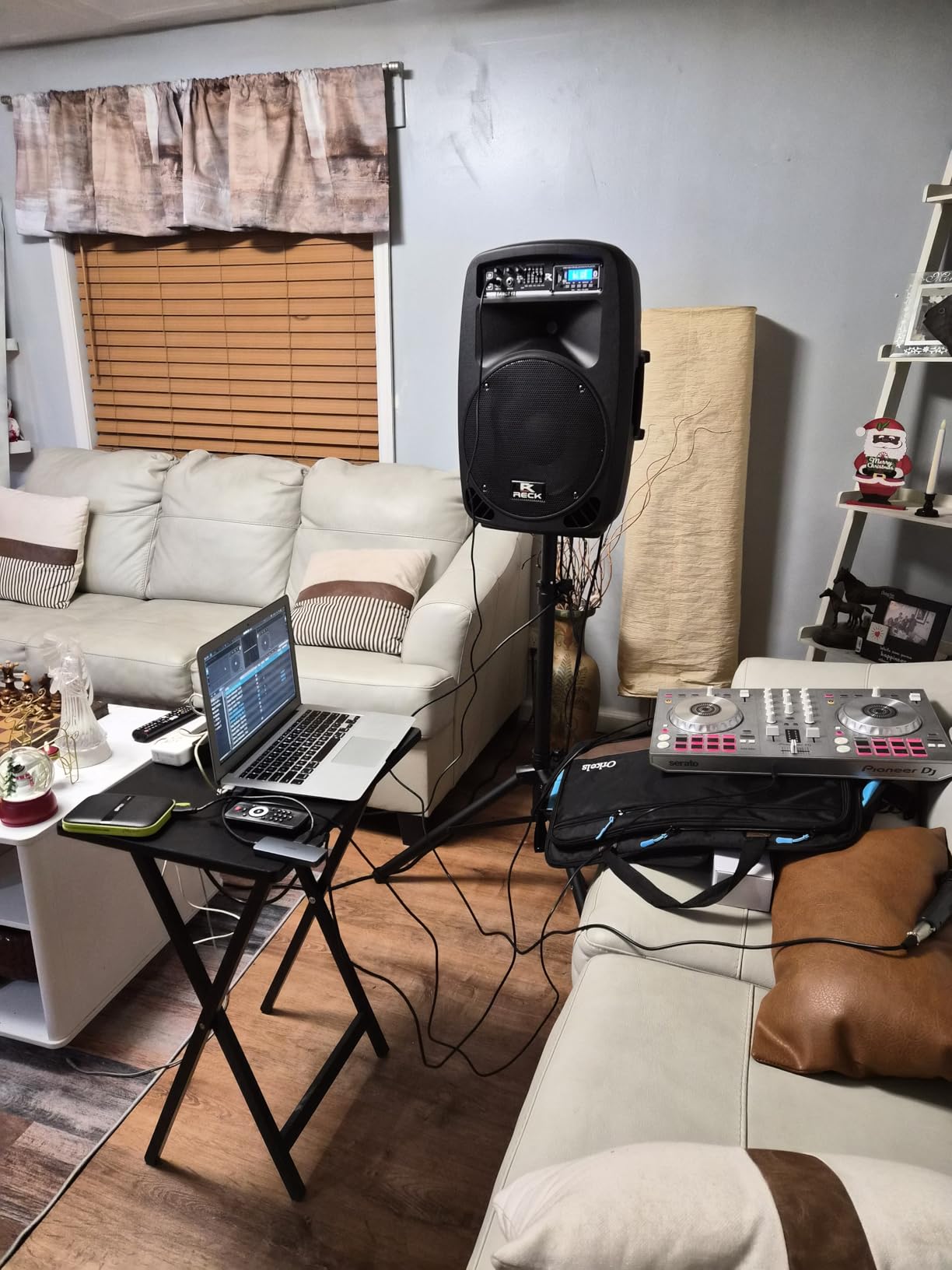 PRORECK Dance 12 Portable 12-Inch 1000 Watts 2-Way Powered PA Speaker System Combo Set with Bluetooth/USB/SD Card Reader/FM Radio/Remote Control/Speaker Stand for Party DJ Wedding Meeting customer photo 1