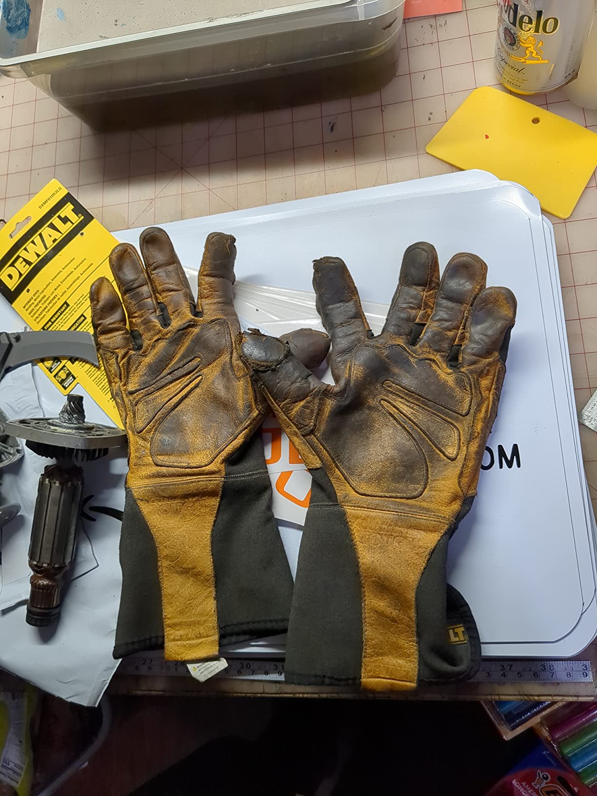 DEWALT Premium MIG/TIG Welding Gloves customer photo 2