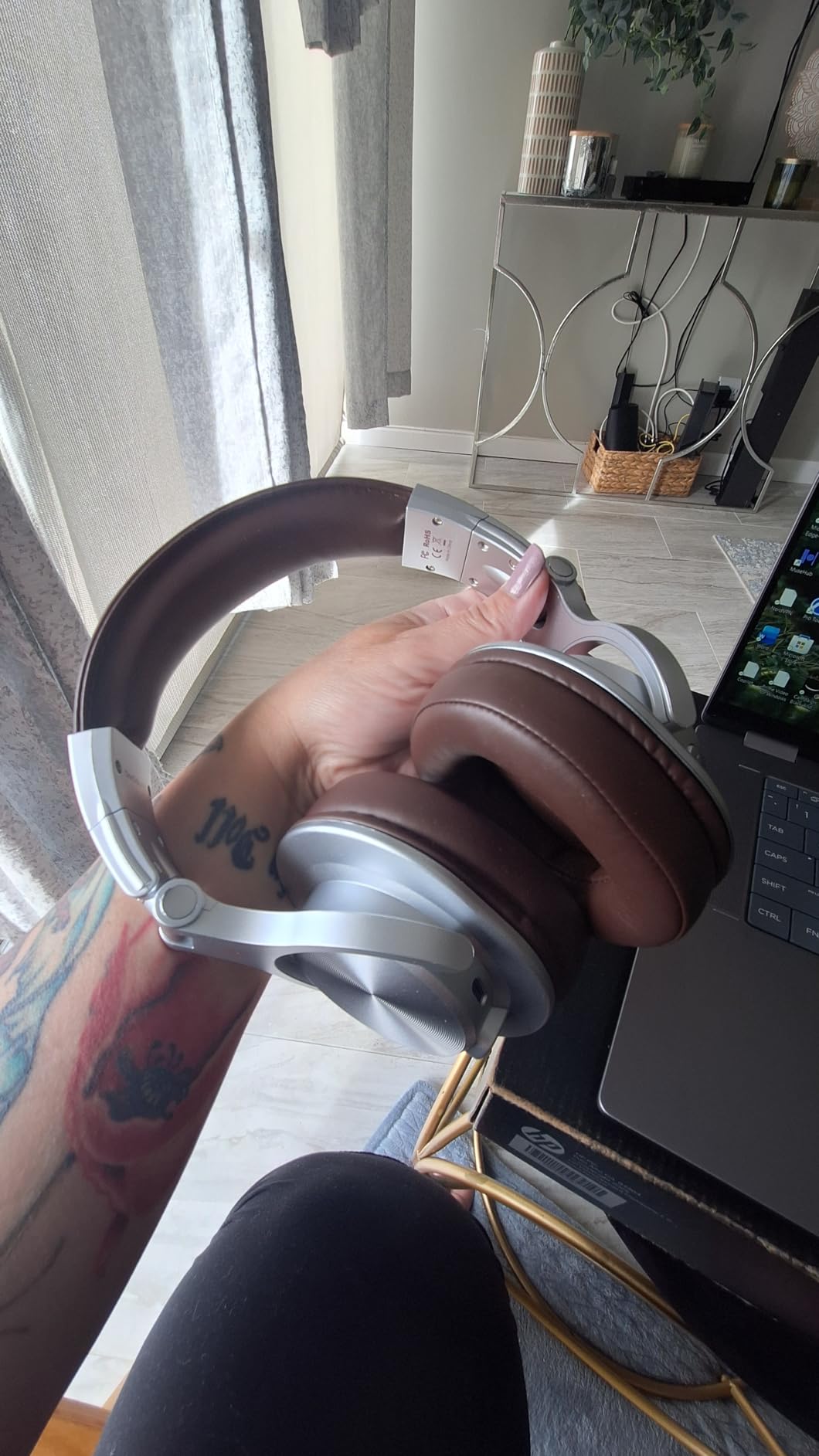 OneOdio A70 Bluetooth Over Ear Headphones, Wireless Headphones with 72H Playtime, Hi-Res, Built-in Mic, 3.5mm/6.35mm Wired Audio Jack for Studio Monitor & Mixing DJ Guitar AMP, Computer PC Gaming customer photo 1