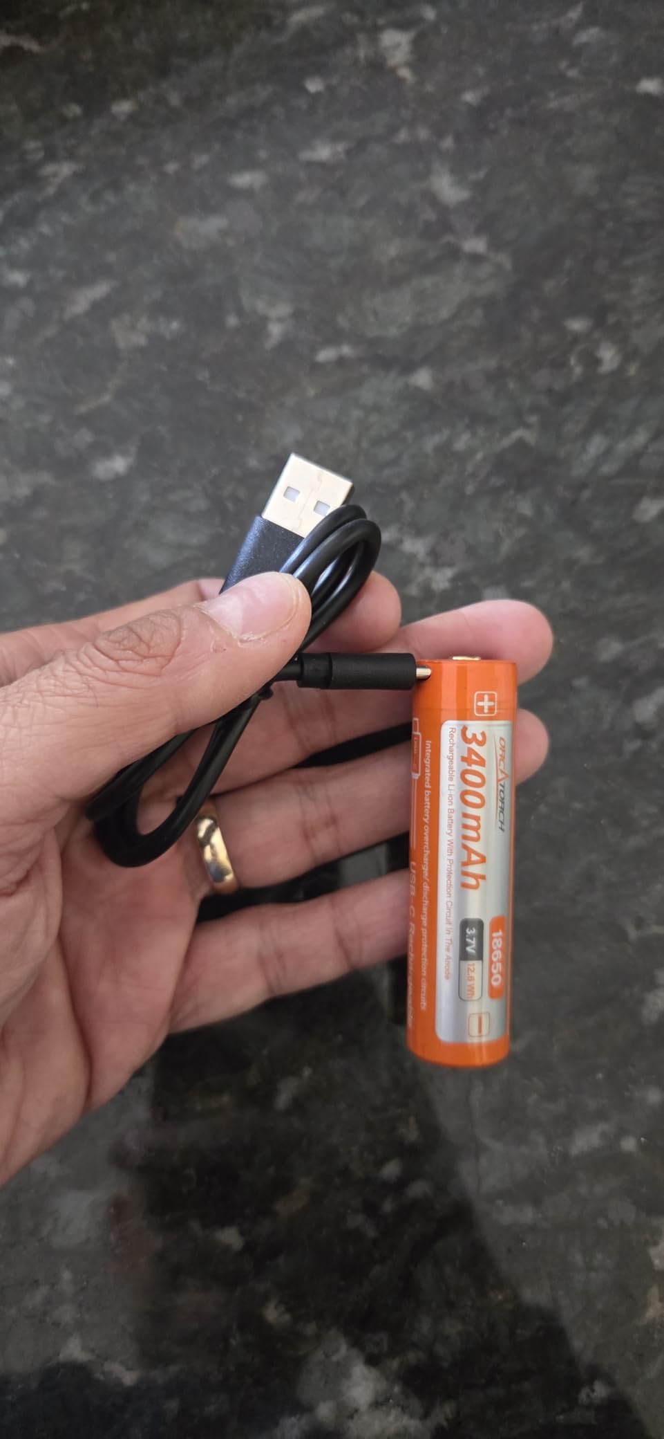 ORCATORCH D530 Scuba Dive Light, 1500 Lumens, 7 Degrees Narrow Beam Angle, Titanium Alloy Side Button Switch, 3 Lighting Modes, with Battery Indicator, for Underwater 150 Meters Diving customer photo 1