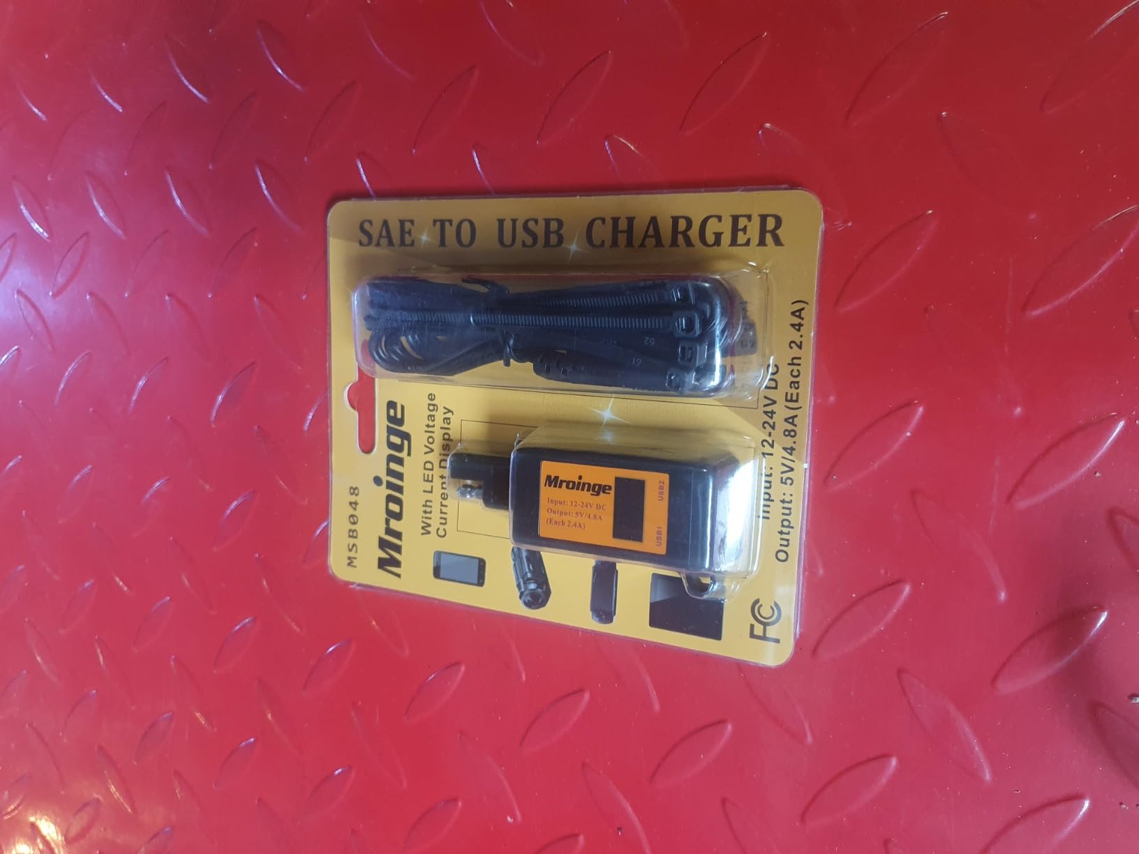 Motorcycle USB Charger, Mroinge 4.8A SAE to USB Adapter with Voltmeter & Ammeter, Quick Disconnect Plug with Dual USB Charger Perfect for Smart Device Charging, with ON/Off Switch & Waterproof Cover customer photo 1