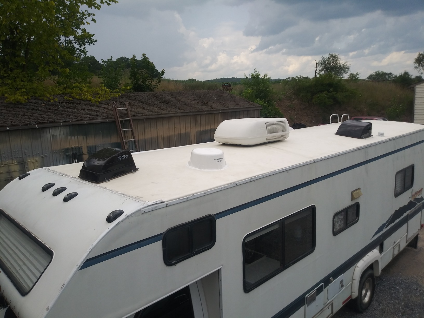 Winegard A3-2000 Air 360 Omnidirectional Over The Air Antenna - White customer photo 1