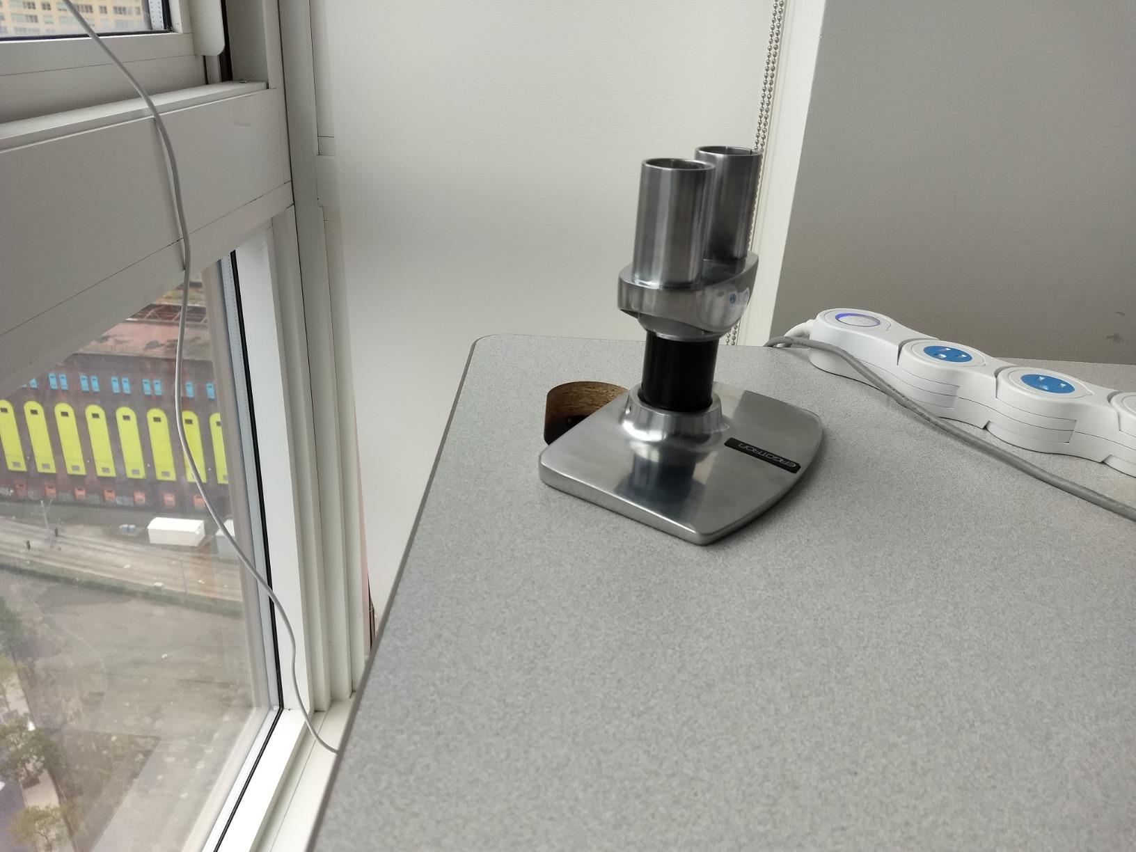 Ergotron LX Dual Monitor Arm, VESA Desk Mount for 2 Monitors Up to 27 Inches, 7 to 20 lbs Each Matte Black customer photo 2