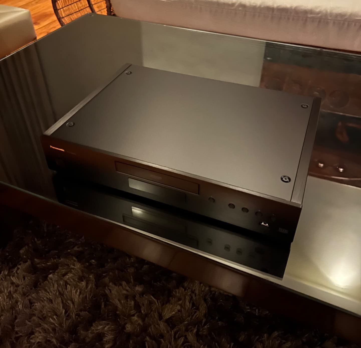 Panasonic DP-UB9000 Reference Class 4K Ultra HD Blu-ray Player with HDR10+ and Dolby Vision Playback customer photo 1