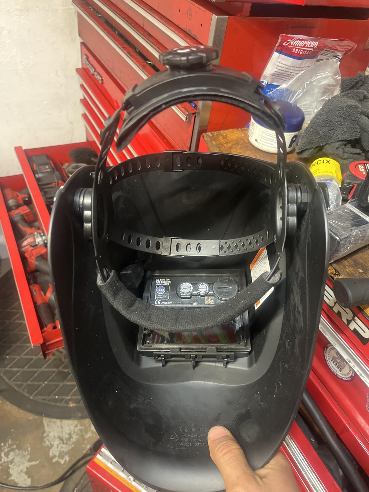 YESWELDER Auto Darkening Welding Helmet, Blue Light Blocking, 1/1/1/1 True Color Solar Powered Welding Hood with 2 Arc Sensors, Wide Shade 3.5/9-13 Welder Mask for TIG MIG ARC and Grind customer photo 1