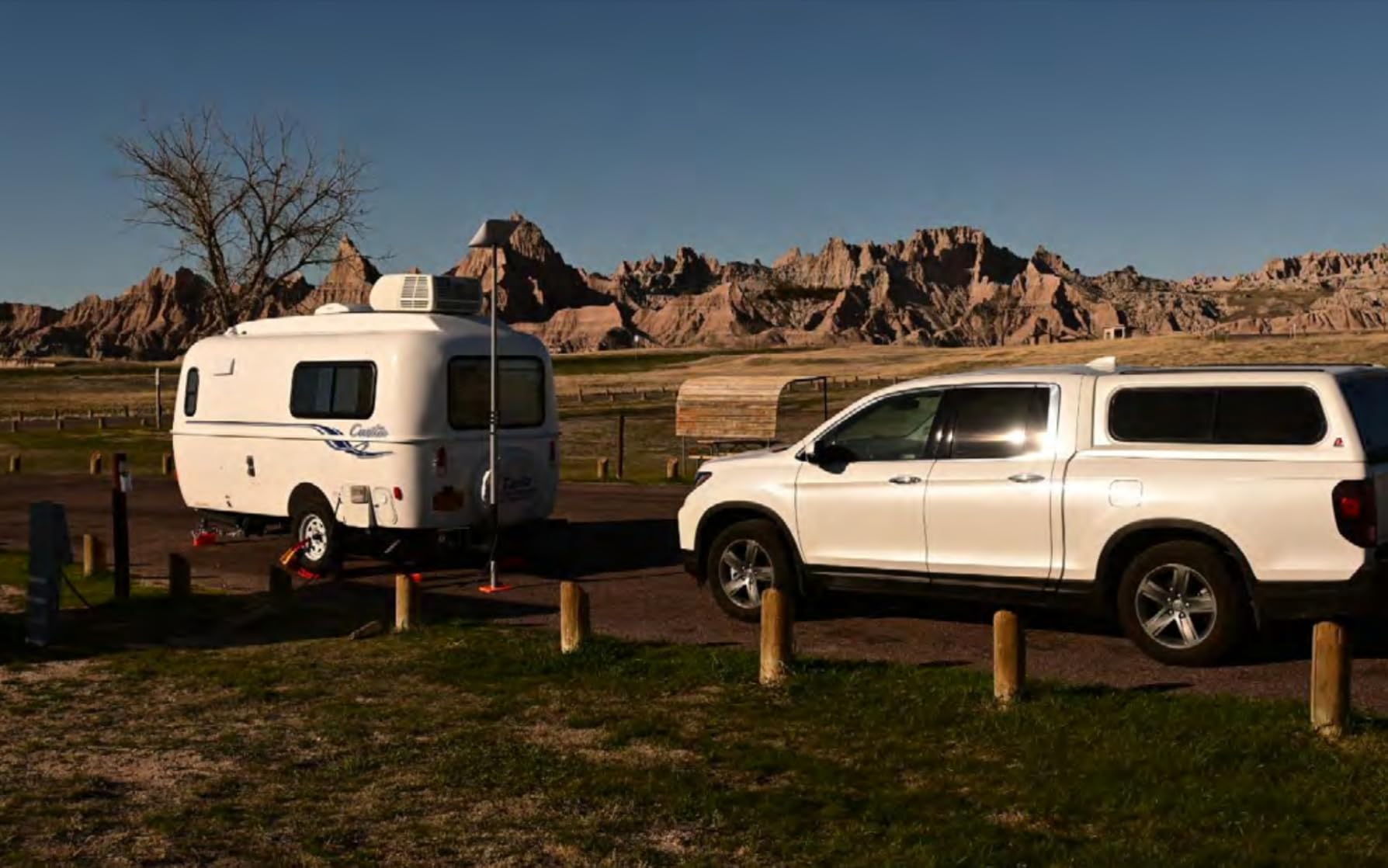 Renogy 200W 12V Portable Solar Panels Suitcase with Waterproof 20A Charge Controller, Foldable 200 Watt Solar Panel W/ Adjustable Kickstand, Solar Charger for Power Station, RV, Camping, SUV, Off Grid customer photo 1