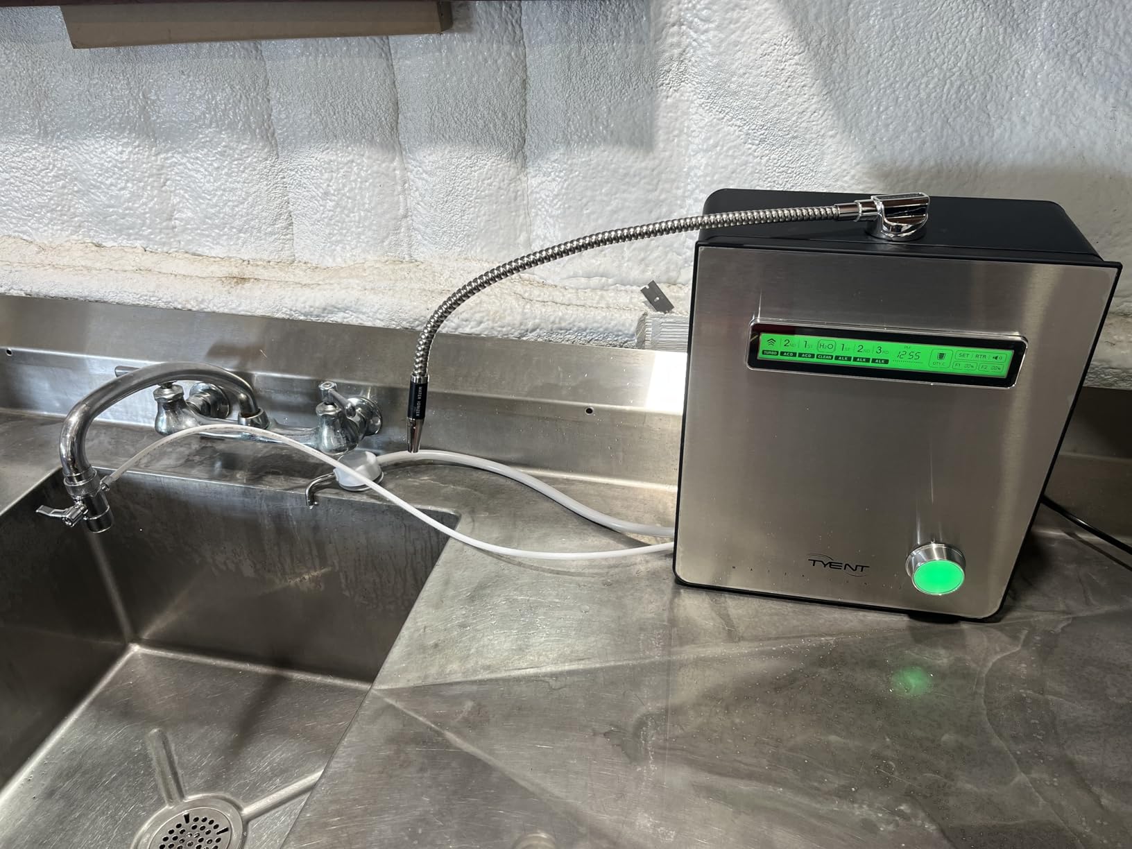 Tyent Edge 9 Turbo Water Ionizer - Dual Filtration System-Hydrogen Enhanced Water Purification - Adjustable pH Settings with Turbo Mode - Touchscreen Interface & Auto-Flow Stop - Advanced Filtration customer photo 2