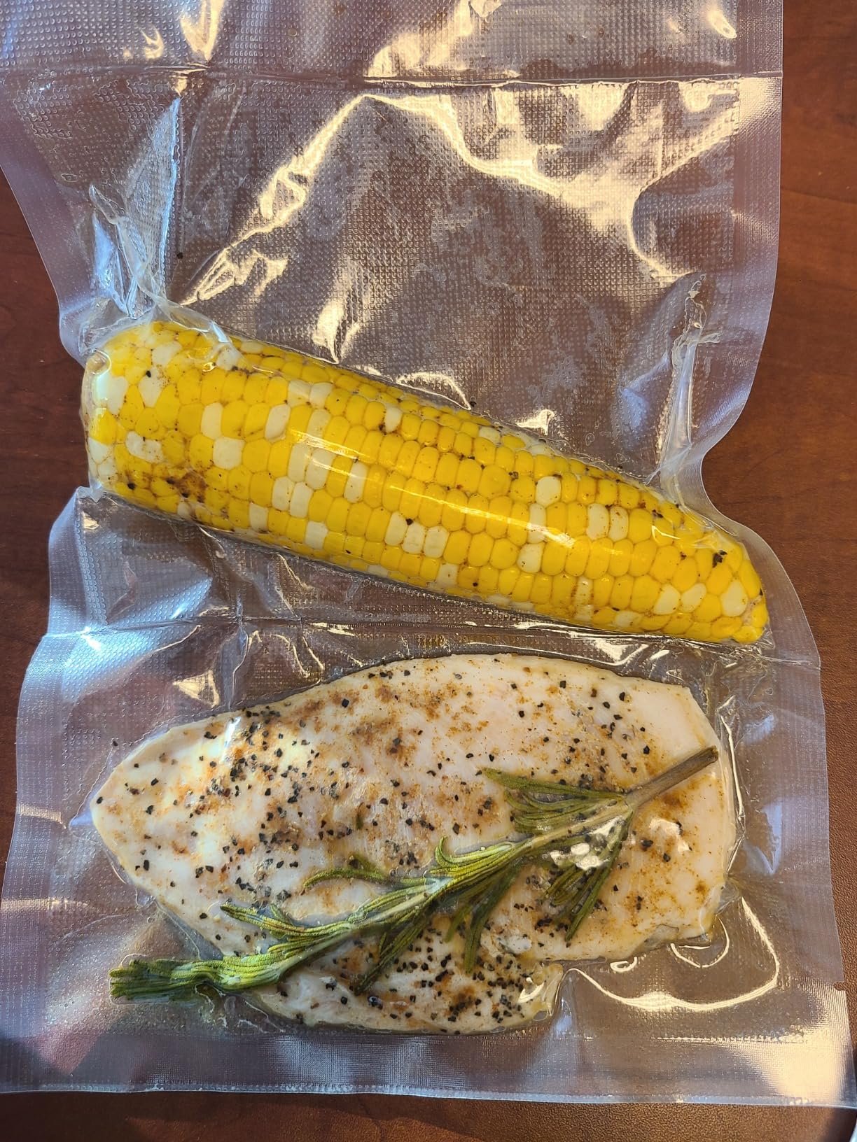 Anova Culinary Vacuum Sealer, Slim & Compact, Includes 10 Pre-Cut Bags (BPA-Free), Wet & Dry Dual Food Vacuum Sealer Machine for Sous Vide and Long-Term Storage, 2-Year Warranty customer photo 1