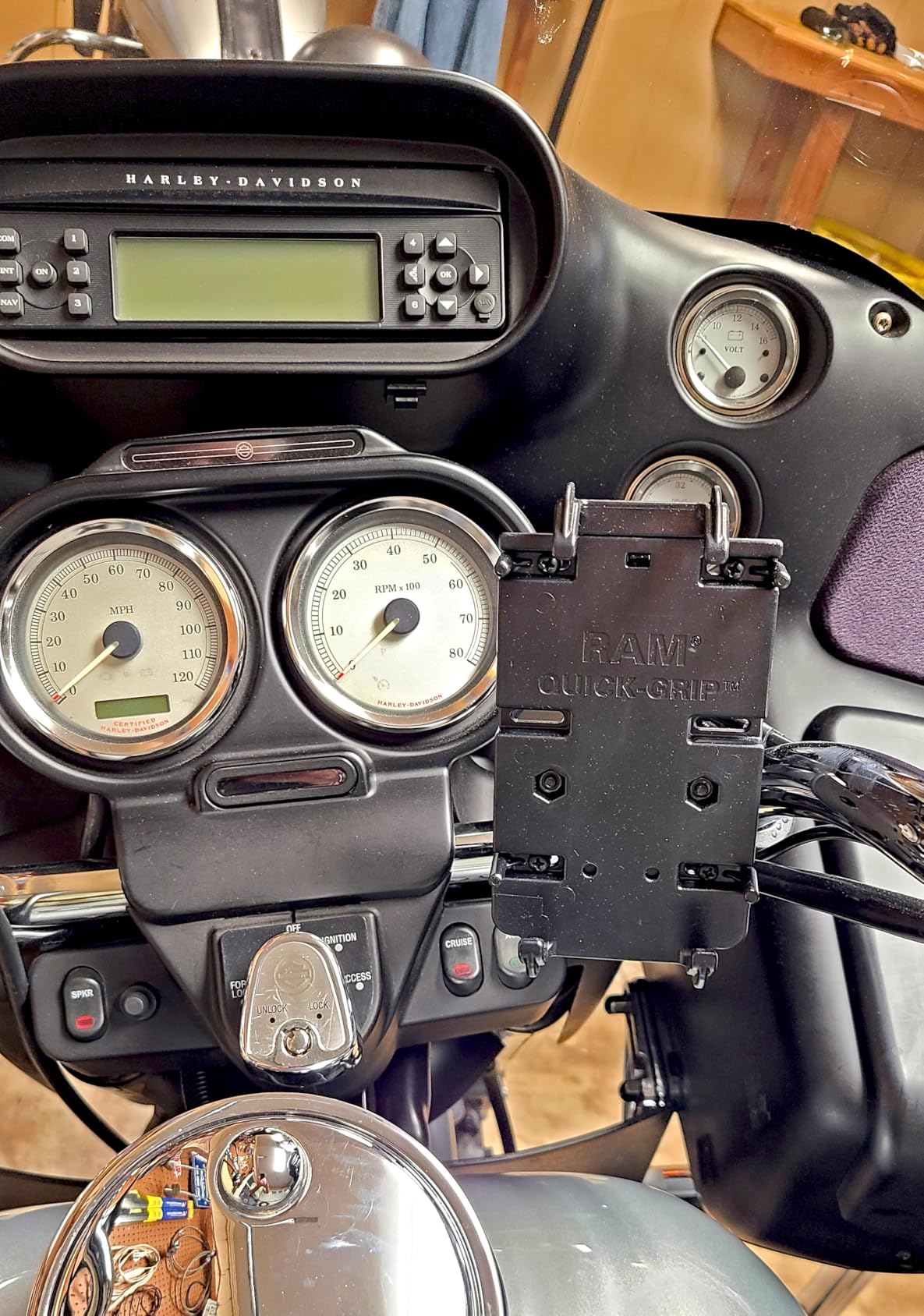 RAM MOUNTS Quick-Grip Large Phone Mount with Handlebar U-Bolt Base RAM-B-149Z-A-PD4U with Short Arm for Motorcycle, ATV/UTV, Bike customer photo 1