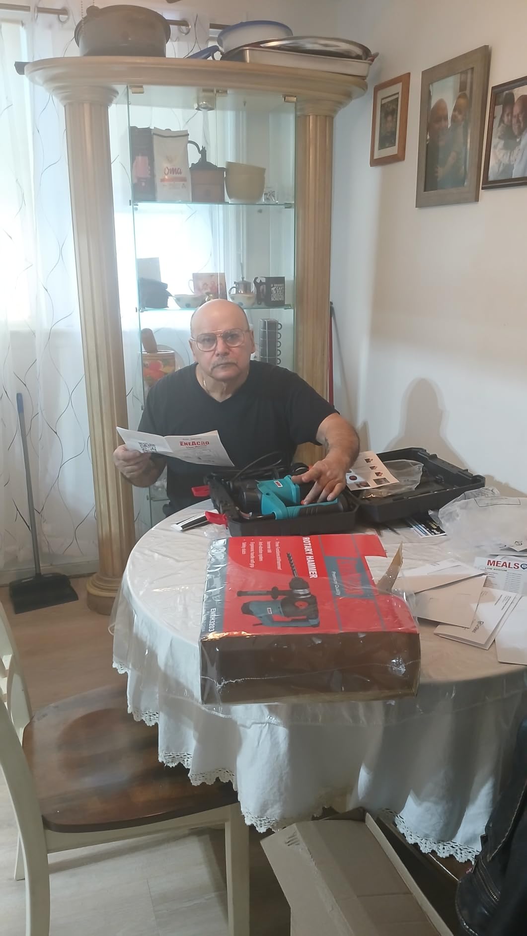 ENEACRO 1-1/4 Inch SDS-Plus 12.5 Amp Heavy Duty Rotary Hammer Drill, Safety Clutch 3 Functions with Vibration Control Including Grease, Chisels and Drill Bits with Case customer photo 1