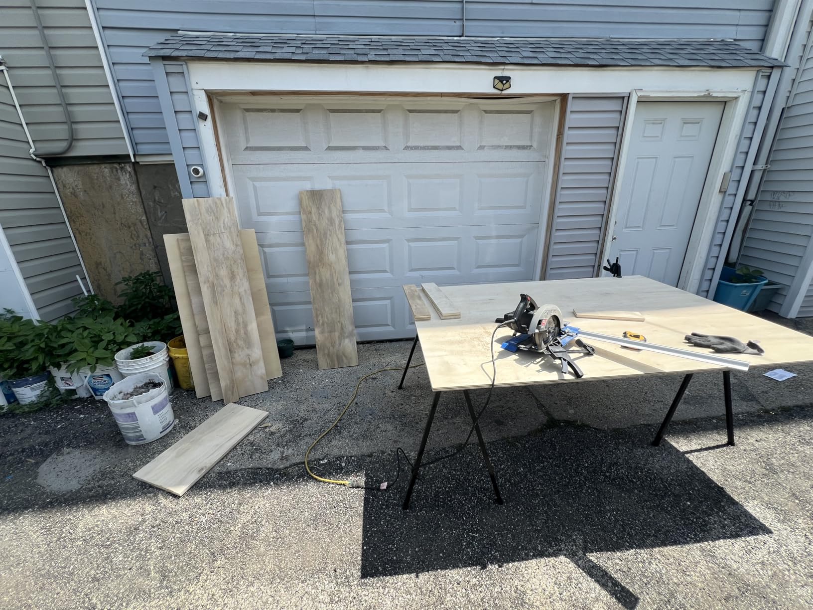 Amazon Basics 6-Piece Easy-to-Use One-Handed Trigger Clamp Set, 2 Pack of 4-inch, 4 Pack of 6-inch, Black/Grey customer photo 1