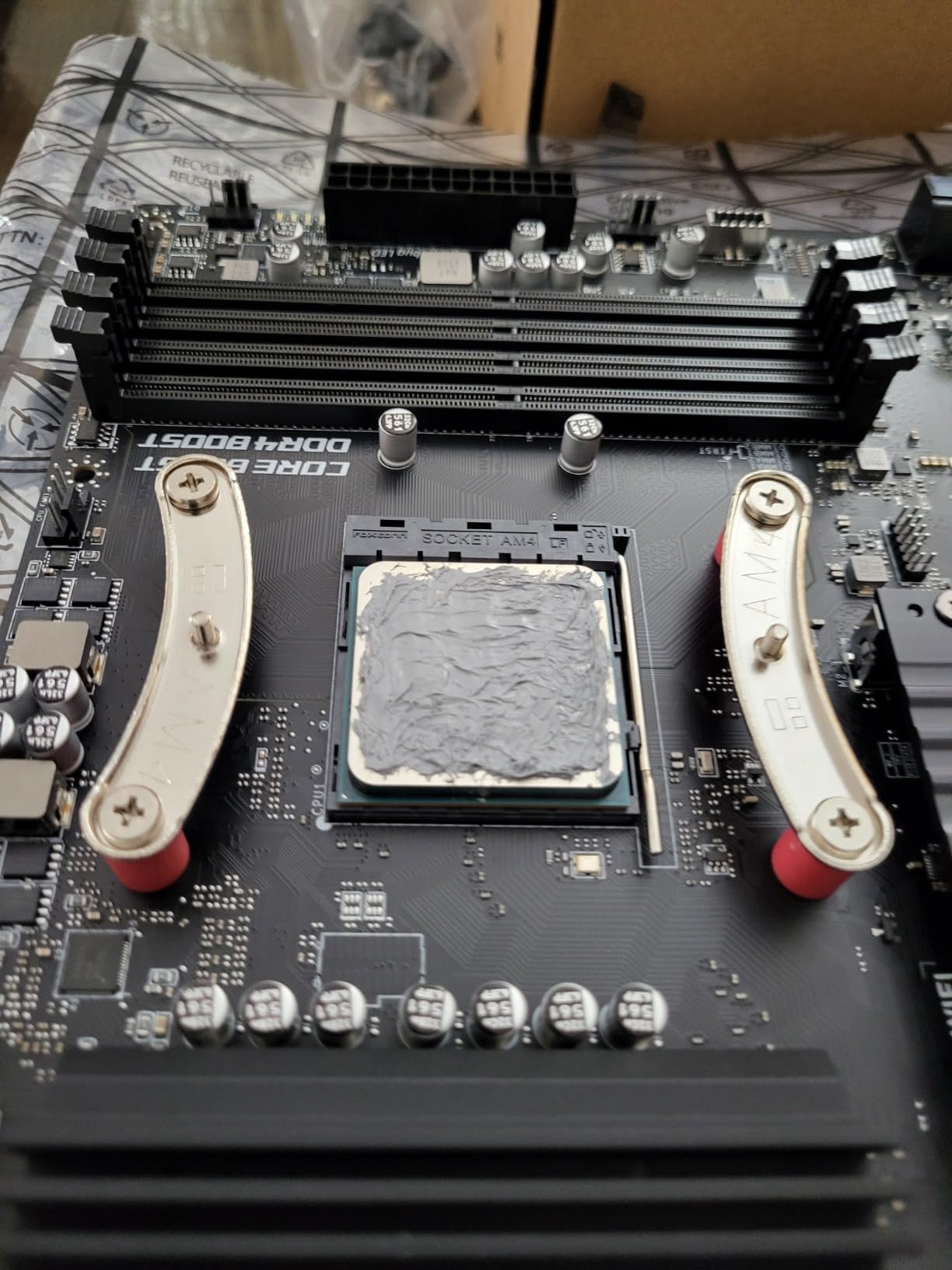 AMD Ryzen 5 5600X 6-core, 12-thread unlocked desktop processor with Wraith Stealth cooler customer photo 2