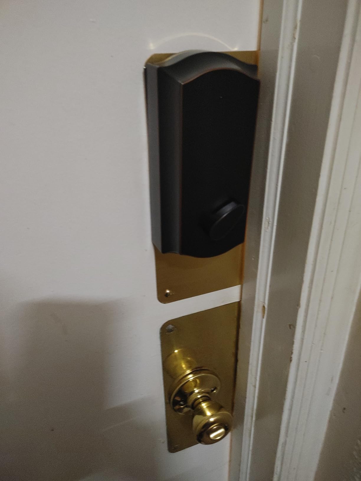 Smart Remote Door Lock for Existing Deadbolt - Installs in 30 Seconds - Enjoy Automatic Keyless Entry with Tool Free Installation - Includes Conversion Kit and Two Wireless Remotes (Silver) customer photo 2