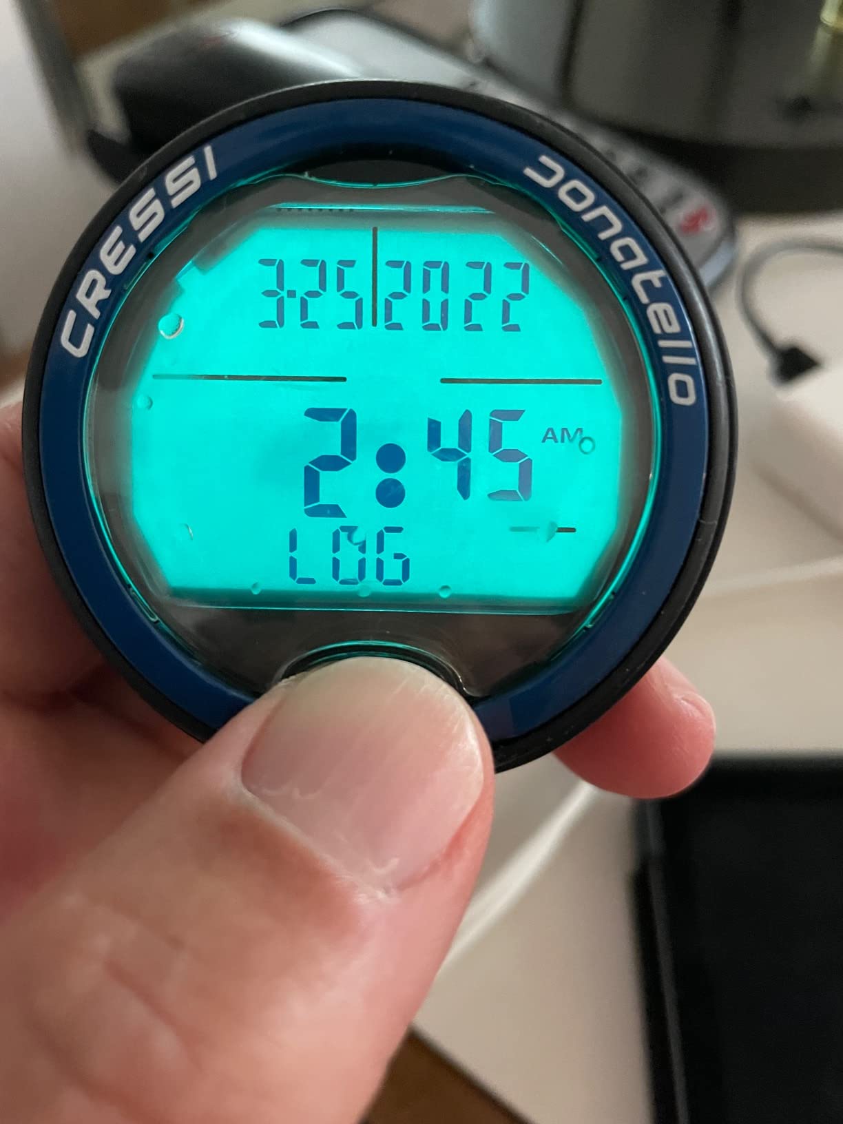 Cressi Donatello Scuba Diving Computer for Beginners - 4-Dive Modes: Air, Nitrox, Gauge, Free - Long Battery Life customer photo 1