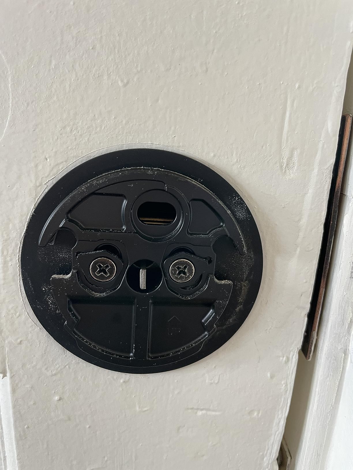August Silver Wi-Fi Connected Smart Keyless Entry Door Lock, Electronic Door Lock Fits Your Existing Deadbolt in Minutes, AUG-SL05-M01-S01 customer photo 1