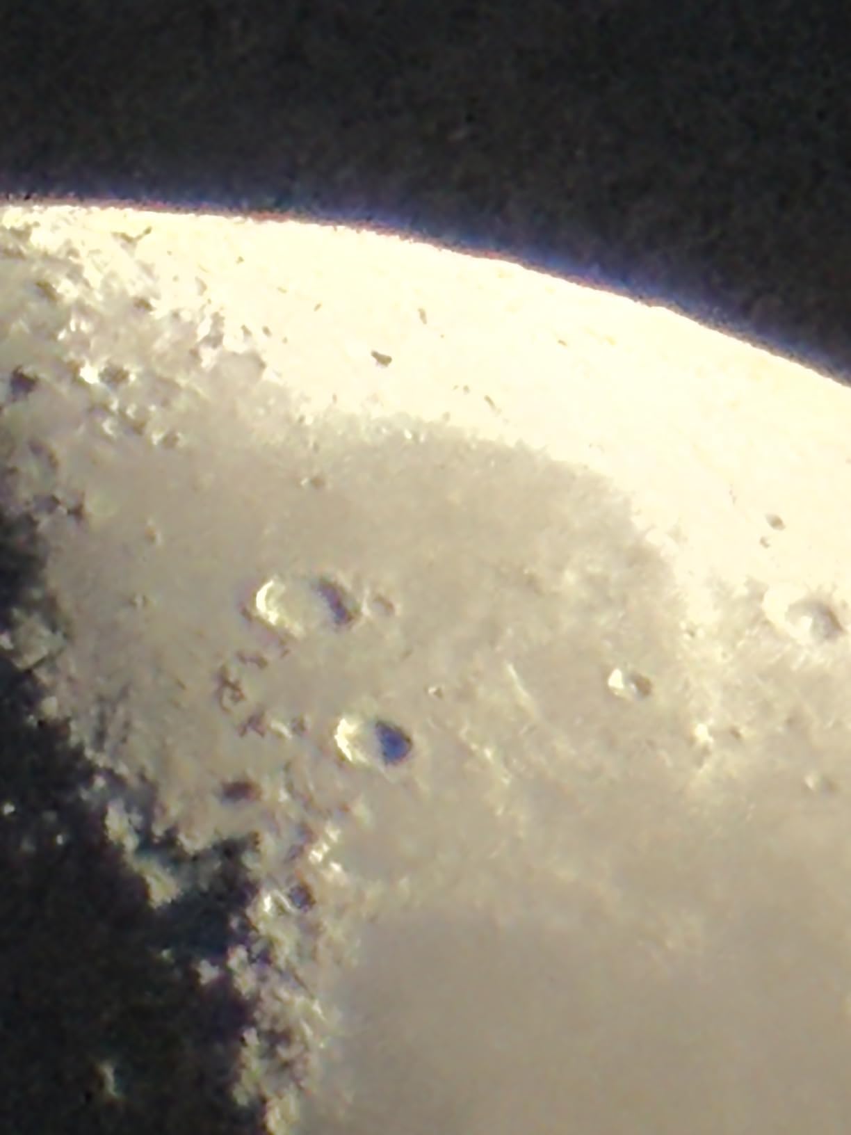 Celestron StarSense Explorer LT 80AZ App-Enabled Telescope - 80mm Refractor with Smartphone Dock & StarSense App - iPhone & Android Compatible - Easy-to-Use for Beginners customer photo 1