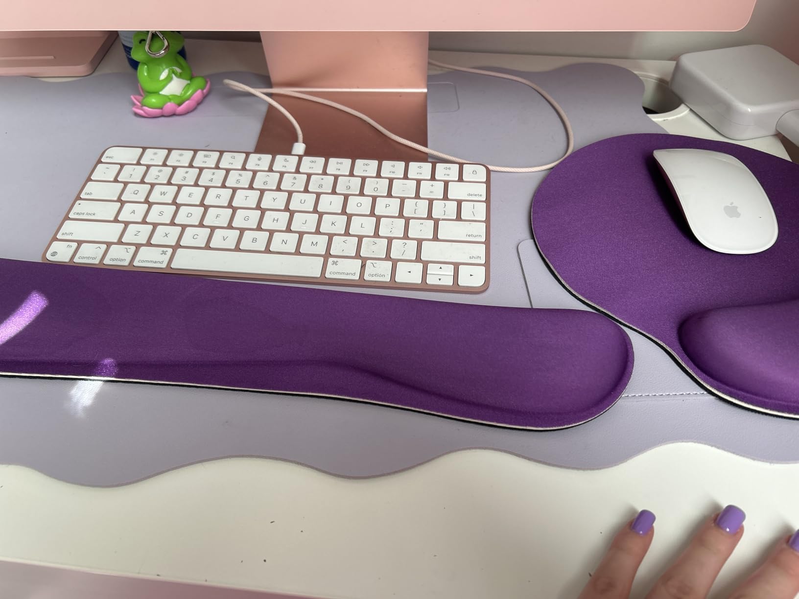 KTRIO Ergonomic Keyboard Wrist Rest and Mouse Pad with Wrist Rest Set, Memory Foam Wrist Support for Typing, Gaming, Office and Home Use, Black customer photo 2