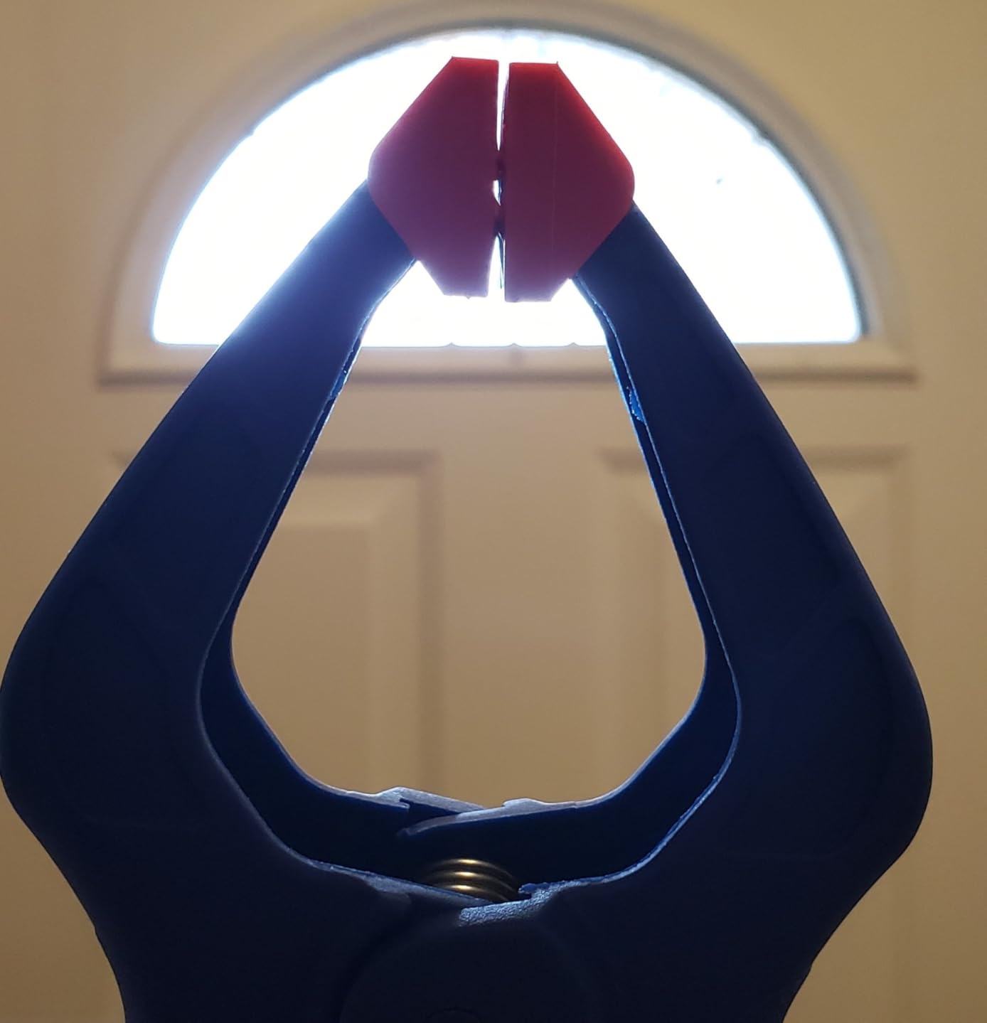 WORKPRO Bar Clamps for Woodworking, 6-Pack One-Handed Clamp/Spreader, 6-Inch (4) and 12-Inch (2) Wood Clamps Set, Light-Duty Quick-Change F Clamp with 150 lbs Load Limit Blue customer photo 1