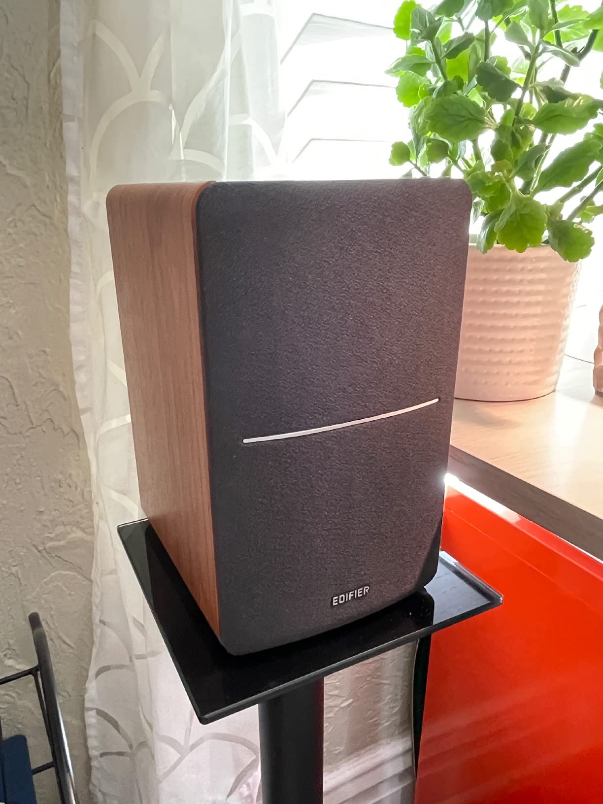 Edifier R1280DBs Active Bluetooth Bookshelf Speakers - Optical Input - 2.0 Wireless Studio Monitor Speaker - 42W RMS with Subwoofer Line Out - Wood Grain customer photo 1