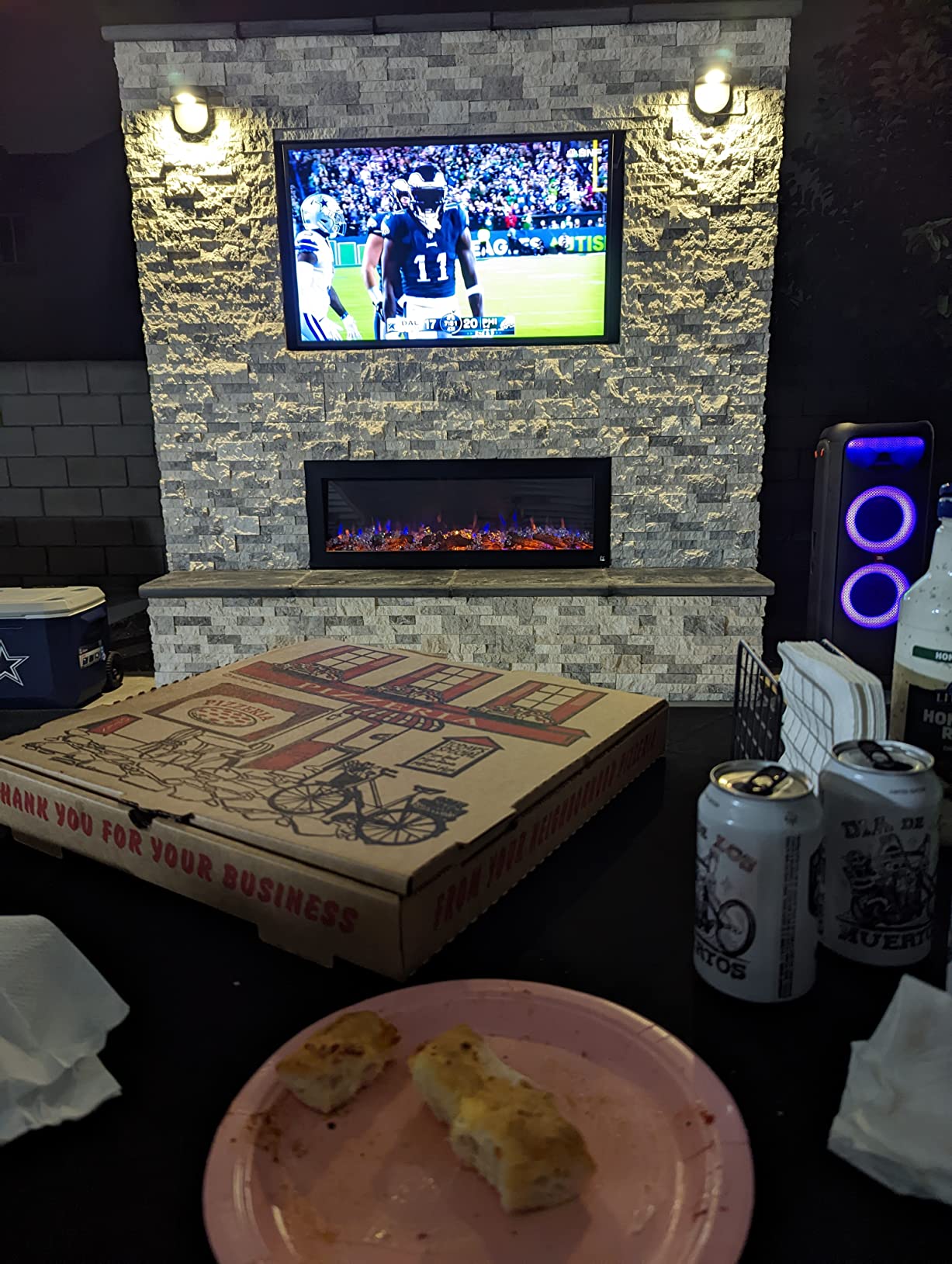 Samsung 55-inch Class QLED 4K The Terrace Partial Sun Outdoor, Direct Full Array 16x, Quantum HDR 32x, Weatherproof, Wide Viewing Angle Smart TV w/ Alexa Built-in (QN55LST7TAFXZA, Latest Model) customer photo 2
