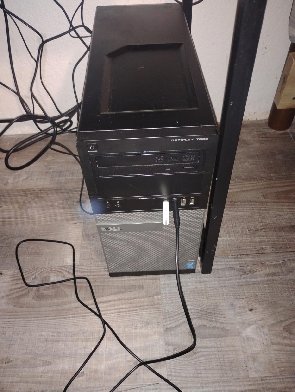 Dell Optiplex 7020 Gaming Desktop PC, Intel Core i7 4th Gen 3.4GHz, GeForce GT 1030 2GB, 16GB RAM, 512GB SSD, HDMI, DVI, VGA, New Keyboard, Mouse, Wi-Fi, Windows 11 Pro (Renewed) customer photo 1