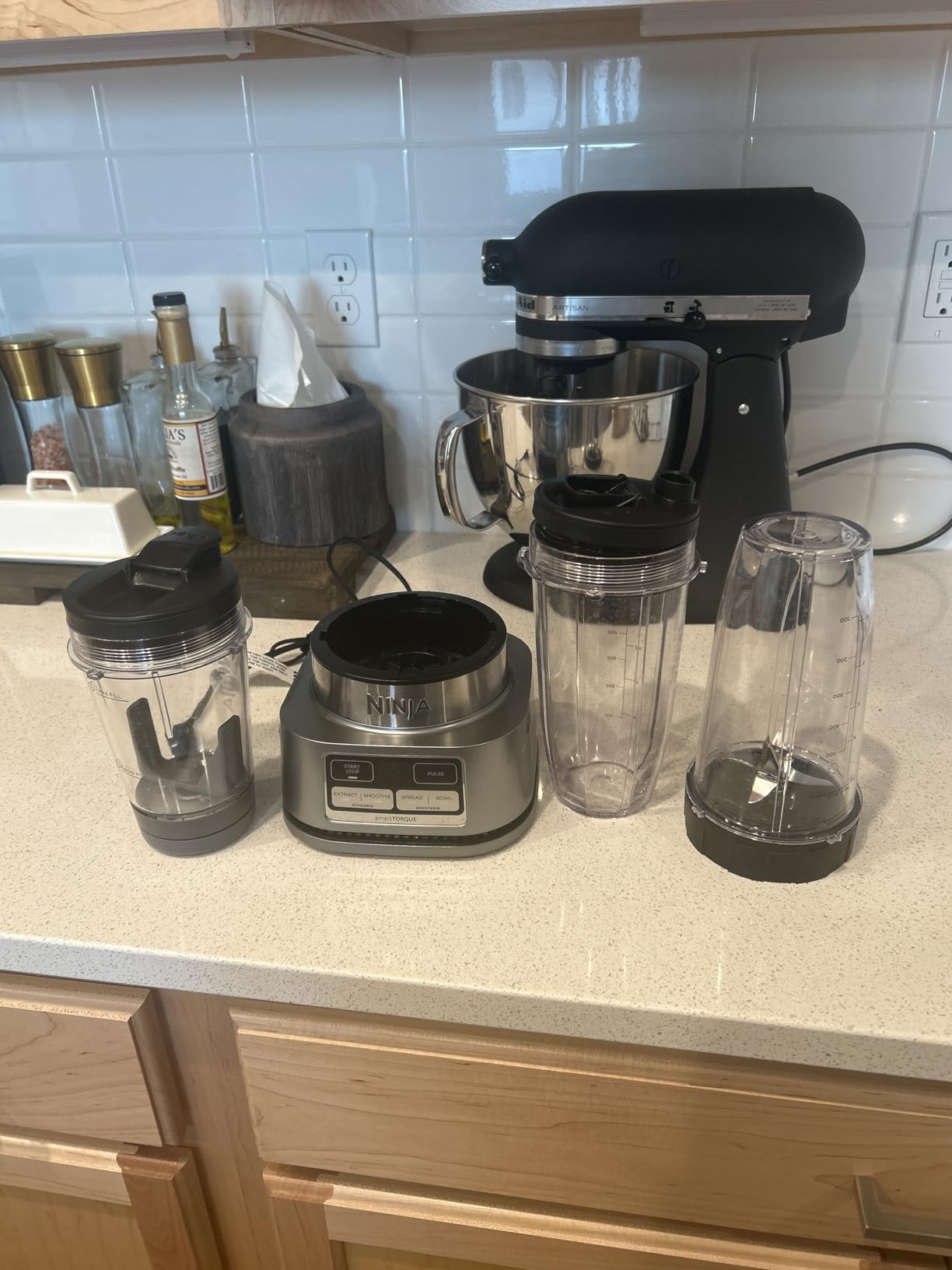 Ninja Blenders for Kitchen | Smoothie Blender, Mixer, Grinder - Premium Blending Performance for Sauces, Frozen Drinks, and More | 1200 Peak Watt Motor | SS101 Foodi Personal Smoothie Maker customer photo 1