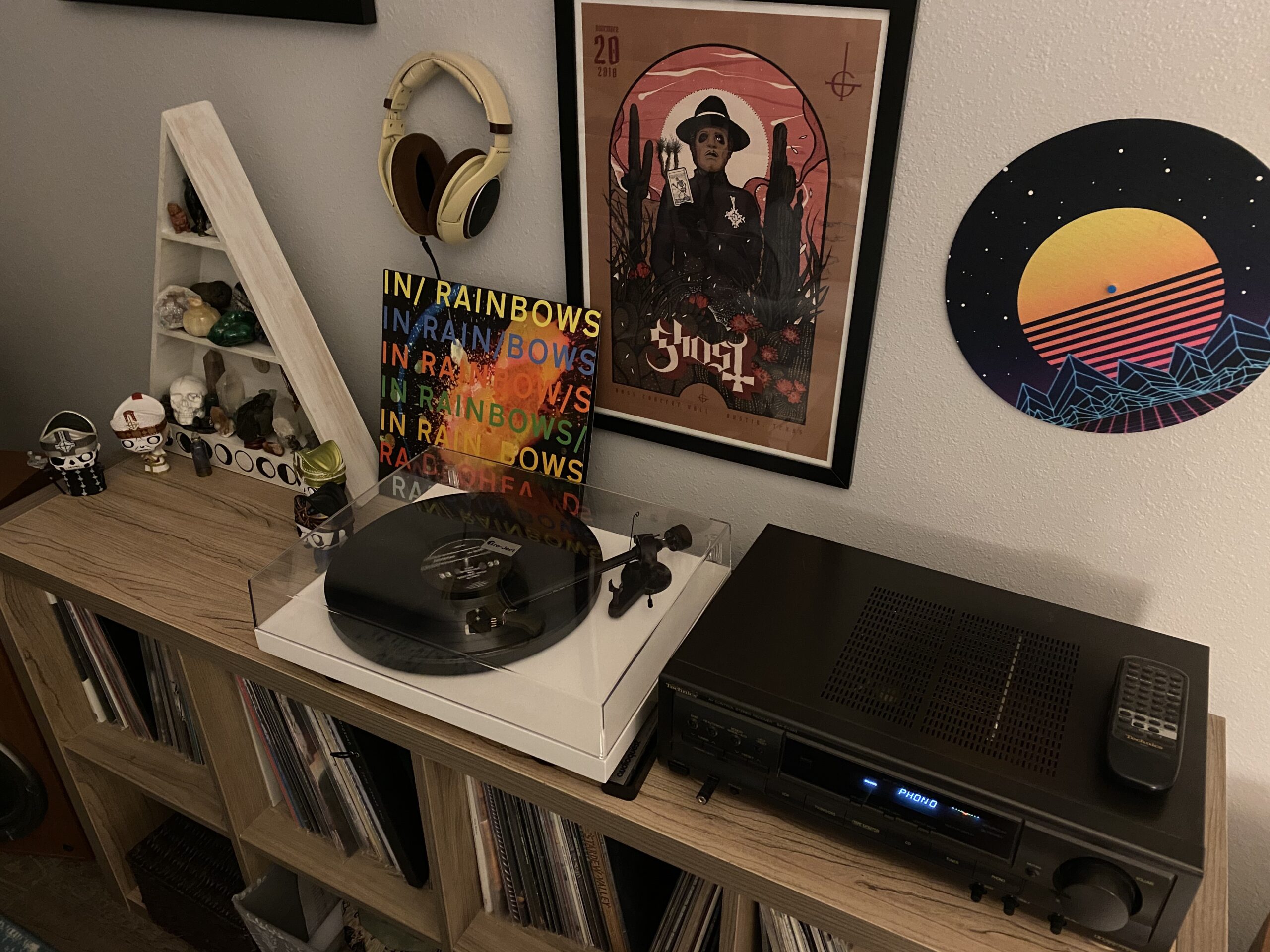 Pro-Ject Debut Carbon EVO Turntable with Sumiko Rainier Cartridge (Black) customer photo 2