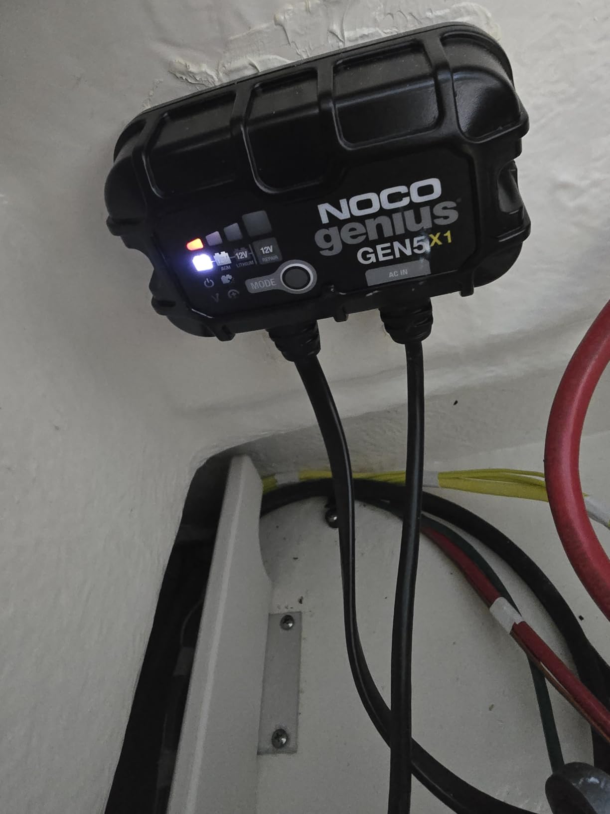 NOCO Genius GEN5X1: 1-Bank, 5A Onboard Battery Charger - 5A Per Bank, 12V Waterproof Marine Charger with Overcharge Protection & Temperature Compensation - for Lead-Acid & Lithium Batteries customer photo 2