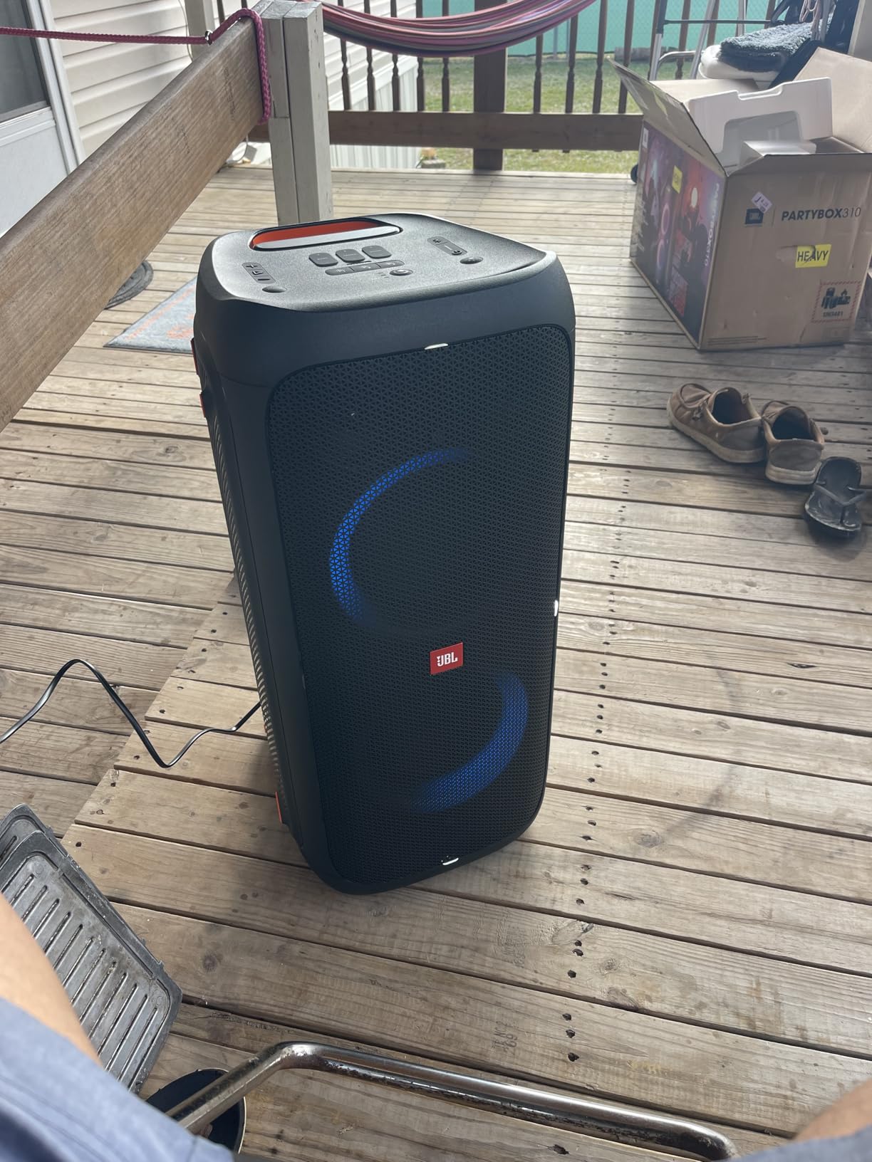 JBL Partybox 310 - Portable Party Speaker with Long Lasting Battery, Powerful JBL Sound and Exciting Light Show customer photo 2