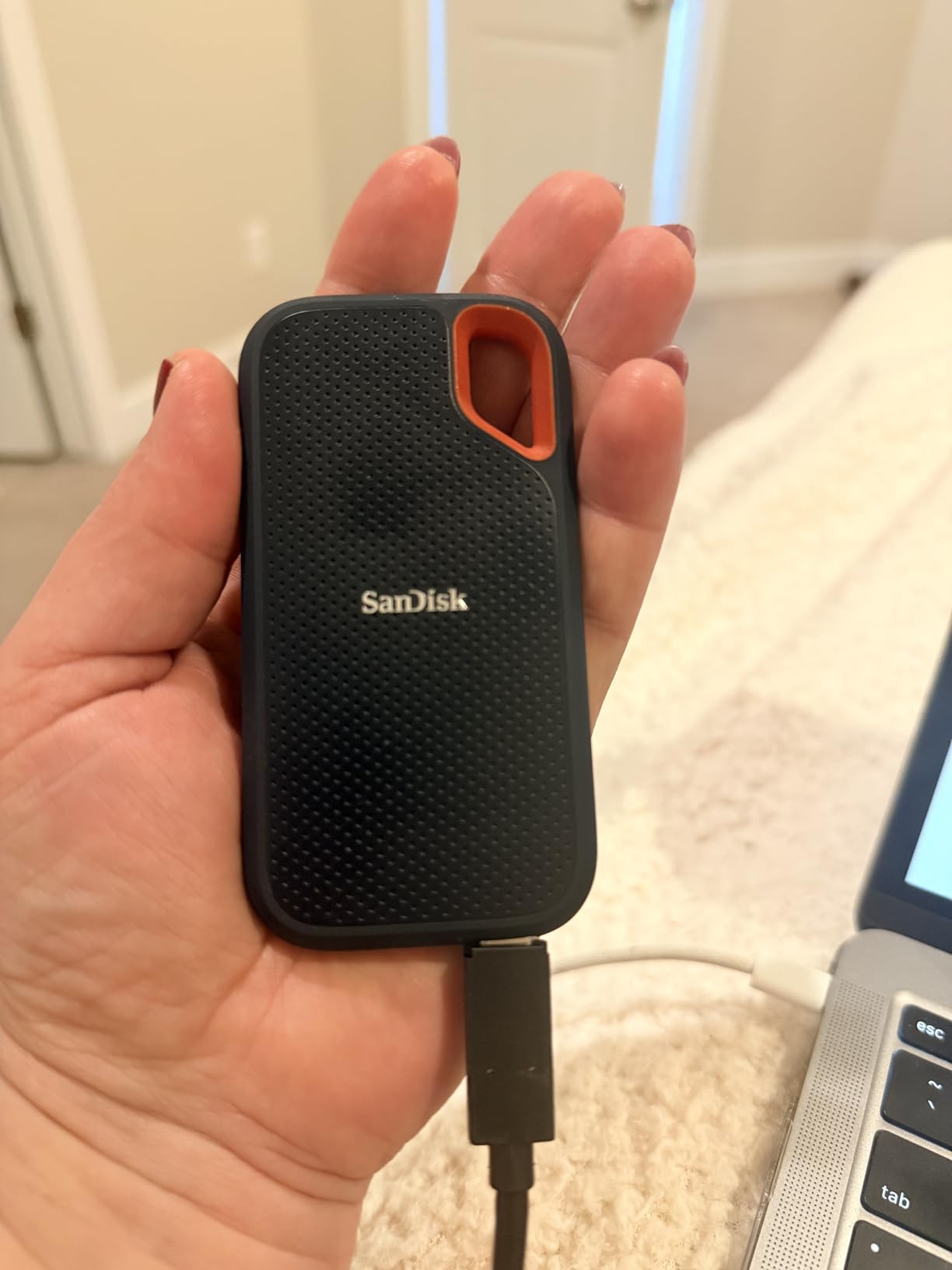 SanDisk 2TB Extreme Portable SSD - Up to 1050MB/s, USB-C, USB 3.2 Gen 2, IP65 Water and Dust Resistance, Updated Firmware - External Solid State Drive - SDSSDE61-2T00-G25 customer photo 2