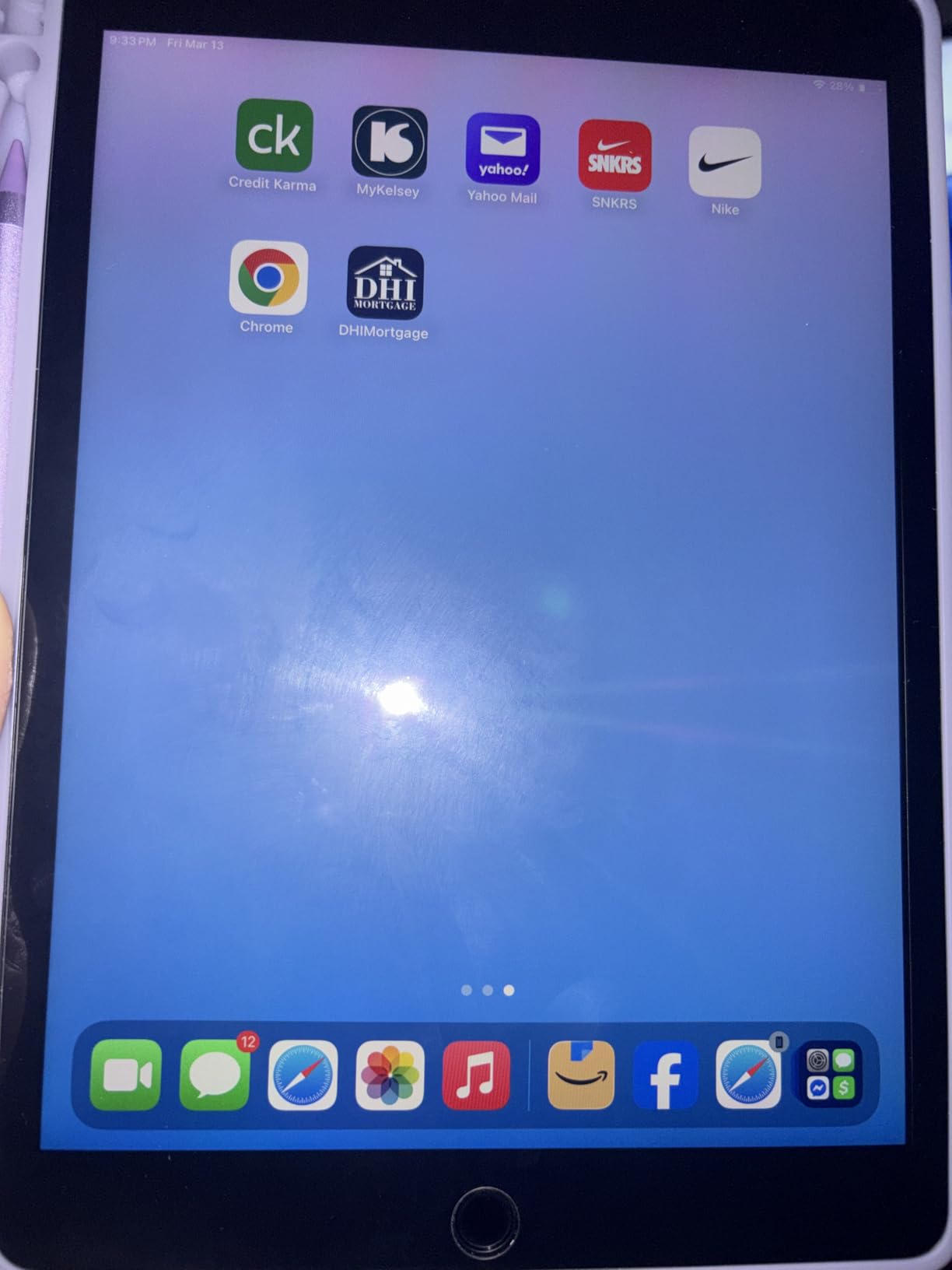 Apple iPad 2020 (10.2-inch, Wi-Fi, 32GB) - Space Gray (Renewed) customer photo 2
