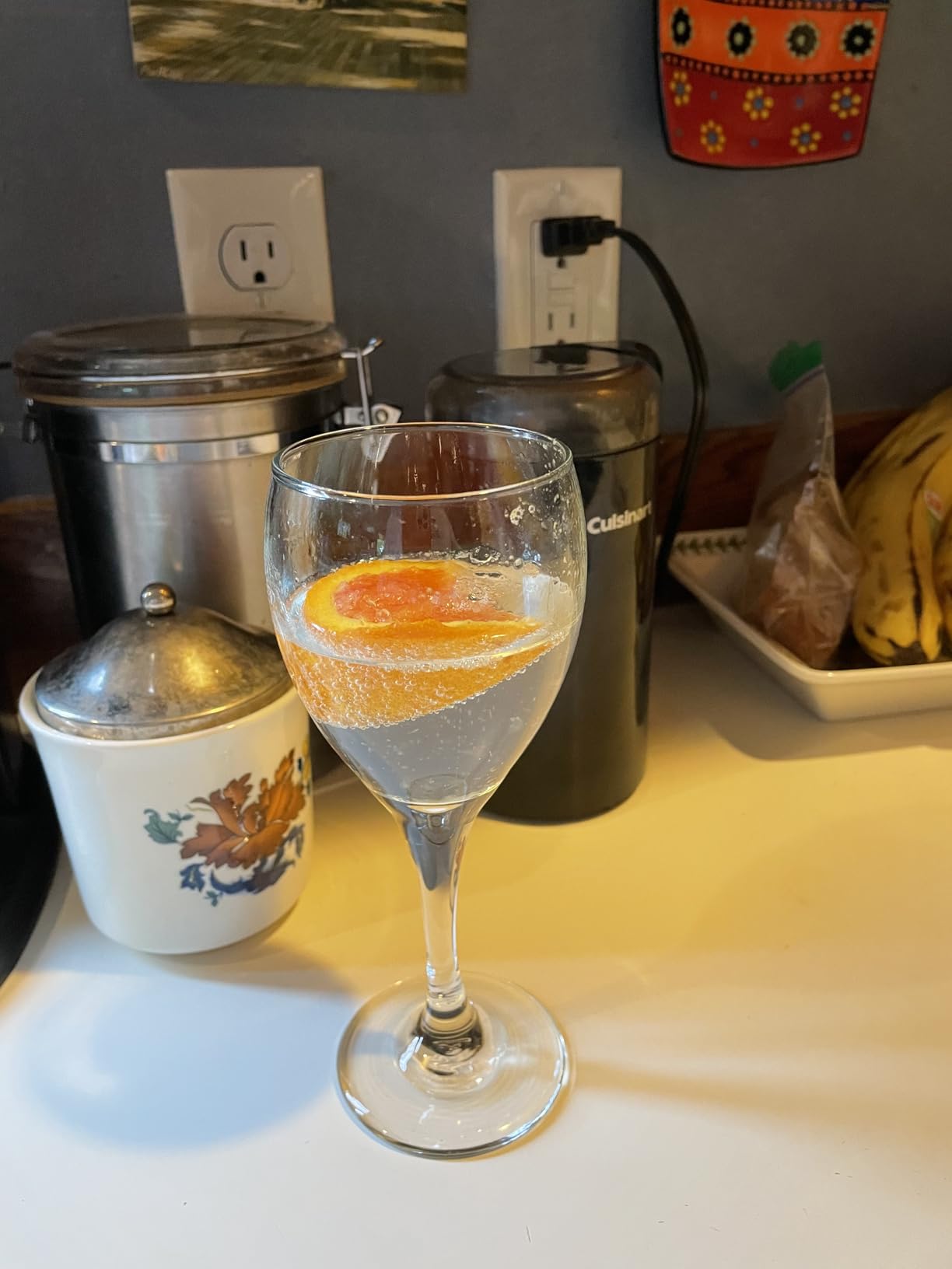 Drinkmate OmniFizz Sparkling Water and Soda Maker, Carbonates Any Drink, ULTIMATE BUNDLE - Includes three 60L CO2 Cylinders, Two Carbonation Bottles, and Fizz Infuser (Matte Black) customer photo 2