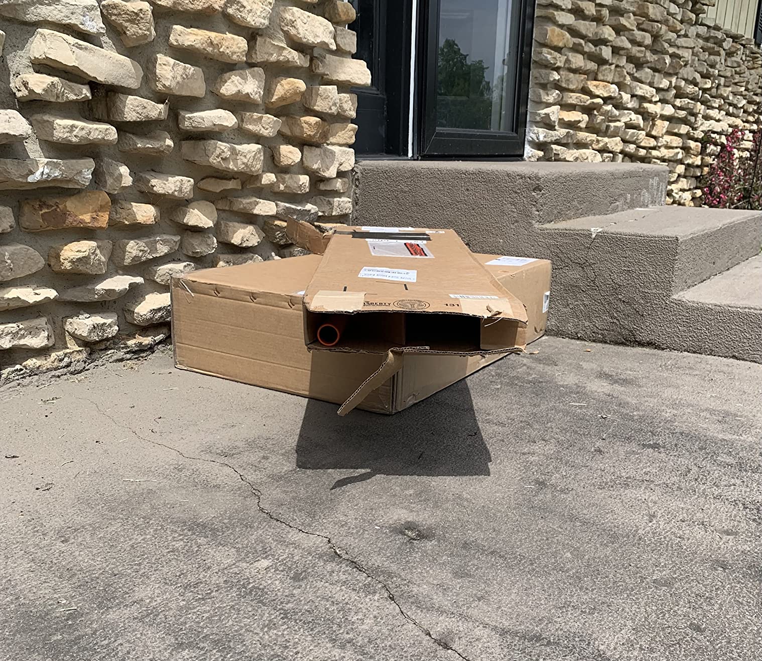 Klein Tools 51605 Iron Conduit Bender Full Assembly, 1-Inch EMT and 3/4-Inch Rigid, Wide Foot Pedal, Benchmark Symbols and Angle Setter customer photo 1