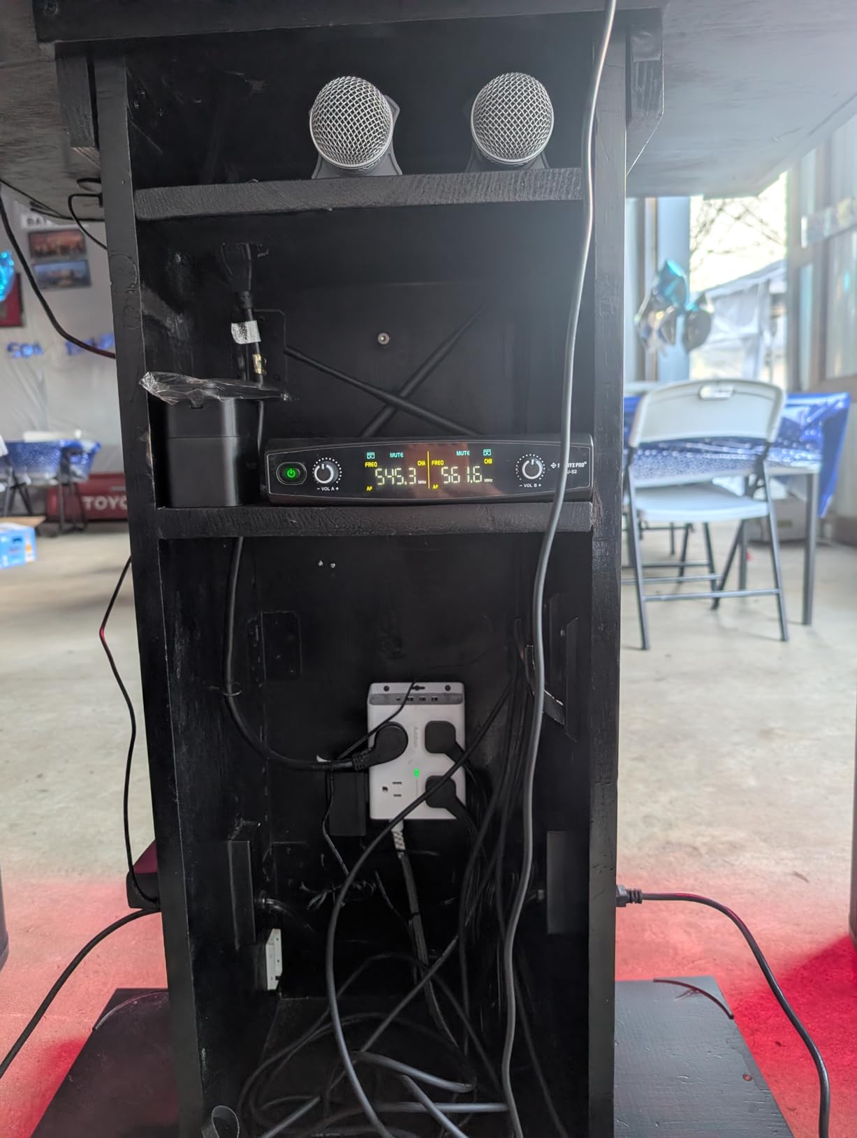 Phenyx Pro Wireless Microphone System, Metal Wireless Mic Set, Handheld Cordless Dynamic Microphones for Singing, Karaoke, Church, 2x30 UHF Tunable Frequencies,200 ft Range customer photo 2