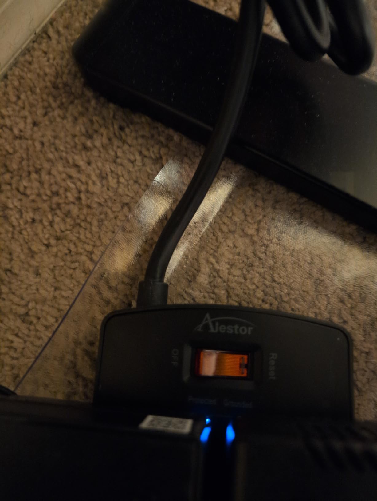 Power Strip, ALESTOR Surge Protector with 12 Outlets and 4 USB Ports, 6 Feet Extension Cord (1875W/15A), 2700 Joules, ETL Listed, Black customer photo 2