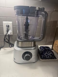 Ninja Blender, Compact Kitchen System, 1200W, 3 Functions for Smoothies, Dough & Frozen Drinks with Auto-IQ, 72-oz.* Blender Pitcher, 40-oz. Processor Bowl & 18-oz. Single-Serve Cup, Grey, AMZ493BRN customer photo 2