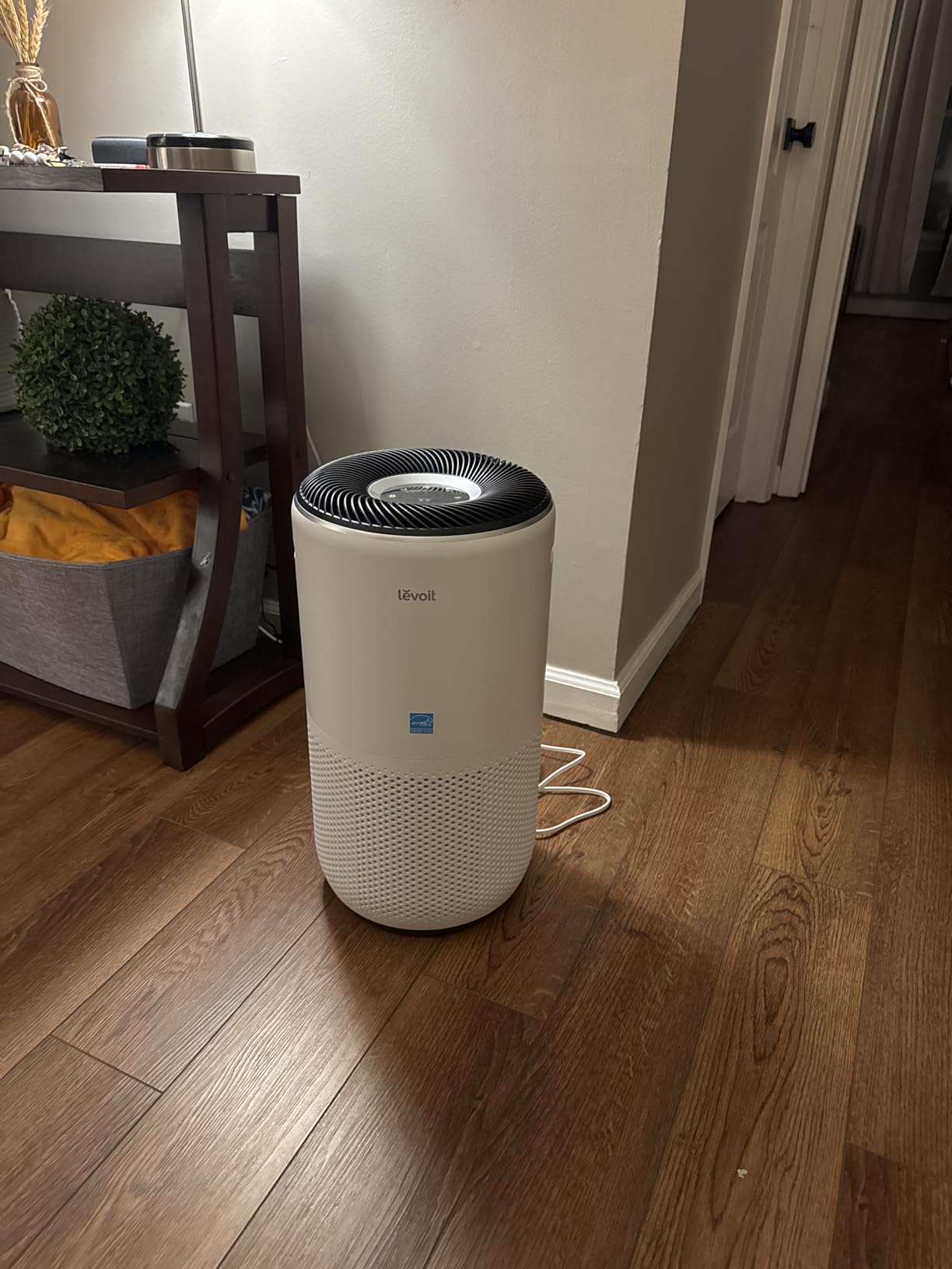 LEVOIT Air Purifiers for Home Large Room Up to 1733 Feet² With HEPA Sleep Mode, AHAM VERIFIDE, Auto Mode, Air Quality Monitor, Smart WiFi, 3-in-1 Filter For Pet Allergy, Smoke, Dust, Core 400S-P, White customer photo 1
