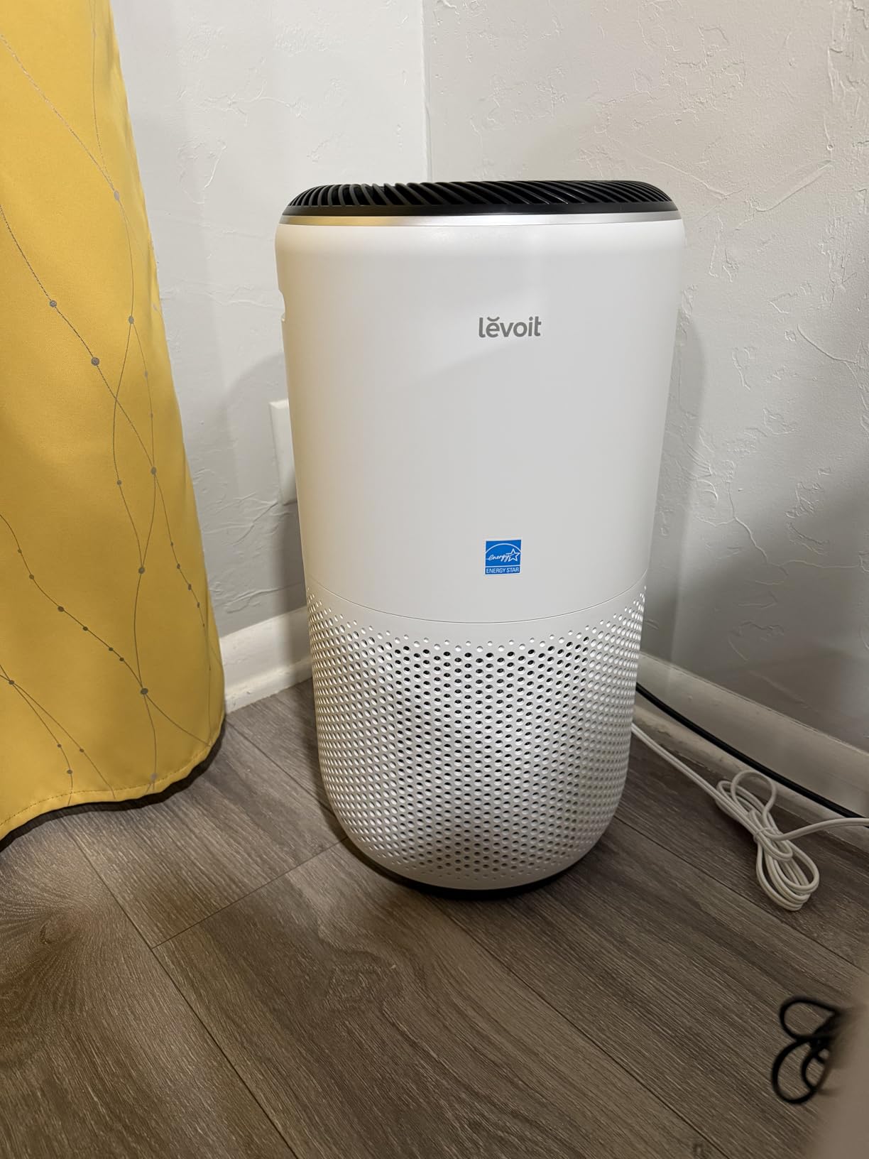 LEVOIT Air Purifiers for Home Large Room Up to 1733 Feet² With HEPA Sleep Mode, AHAM VERIFIDE, Auto Mode, Air Quality Monitor, Smart WiFi, 3-in-1 Filter For Pet Allergy, Smoke, Dust, Core 400S-P, White customer photo 2