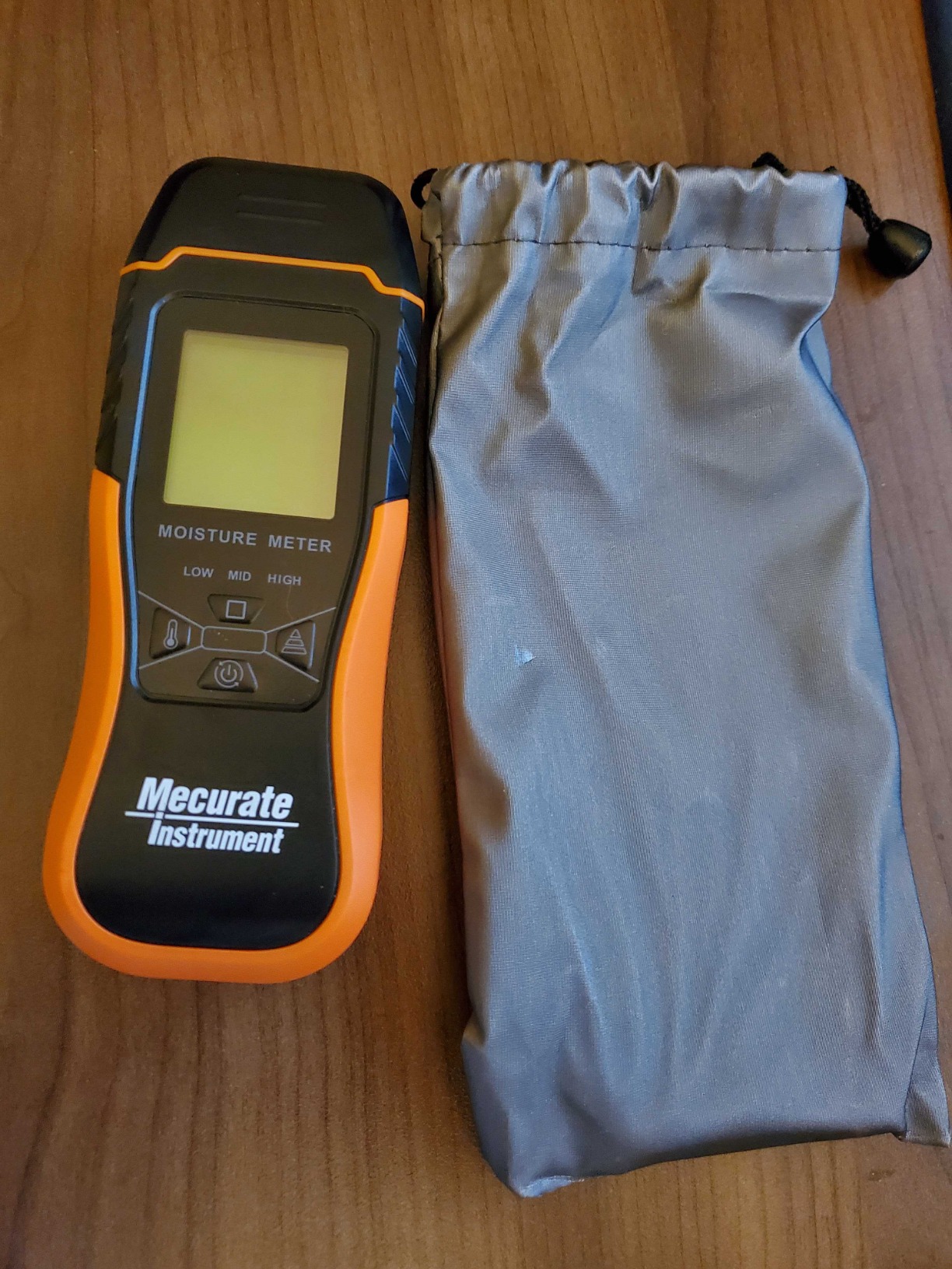 Mecurate Digital Pin Type Wood Moisture Meter with 3 Colored Indicators, Moisture Detector 2 Mode 8 Calibration Large Backlit for Wood, Wall, Firewall (Orange) customer photo 2