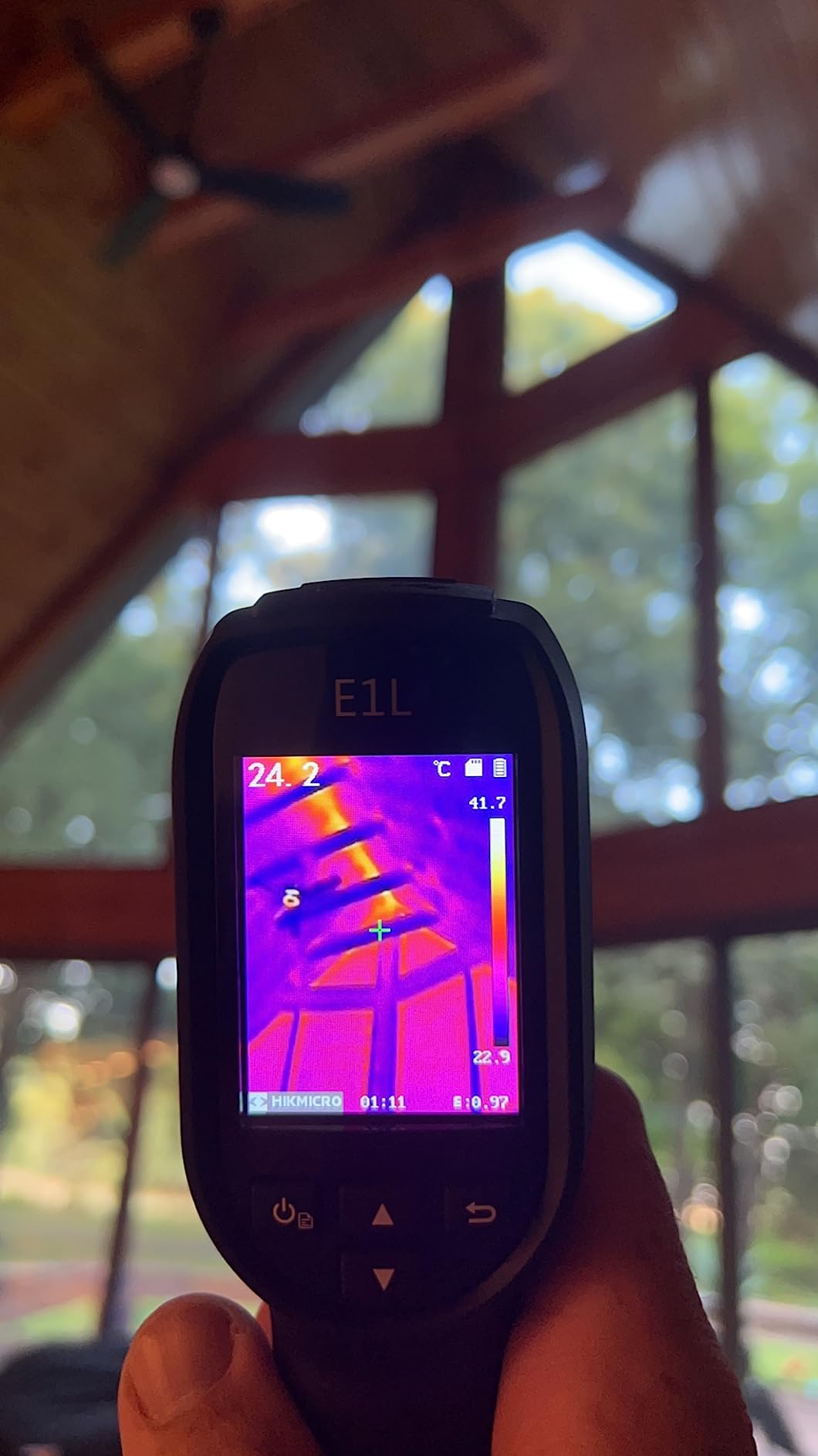 HIKMICRO E1L Thermal Imaging Camera with Laser Pointer, 240×320 Output, -4°F to 1022°F, 160x120 IR Resolution, 25Hz, Handheld Thermal Imager with Professional PC Analysis customer photo 1