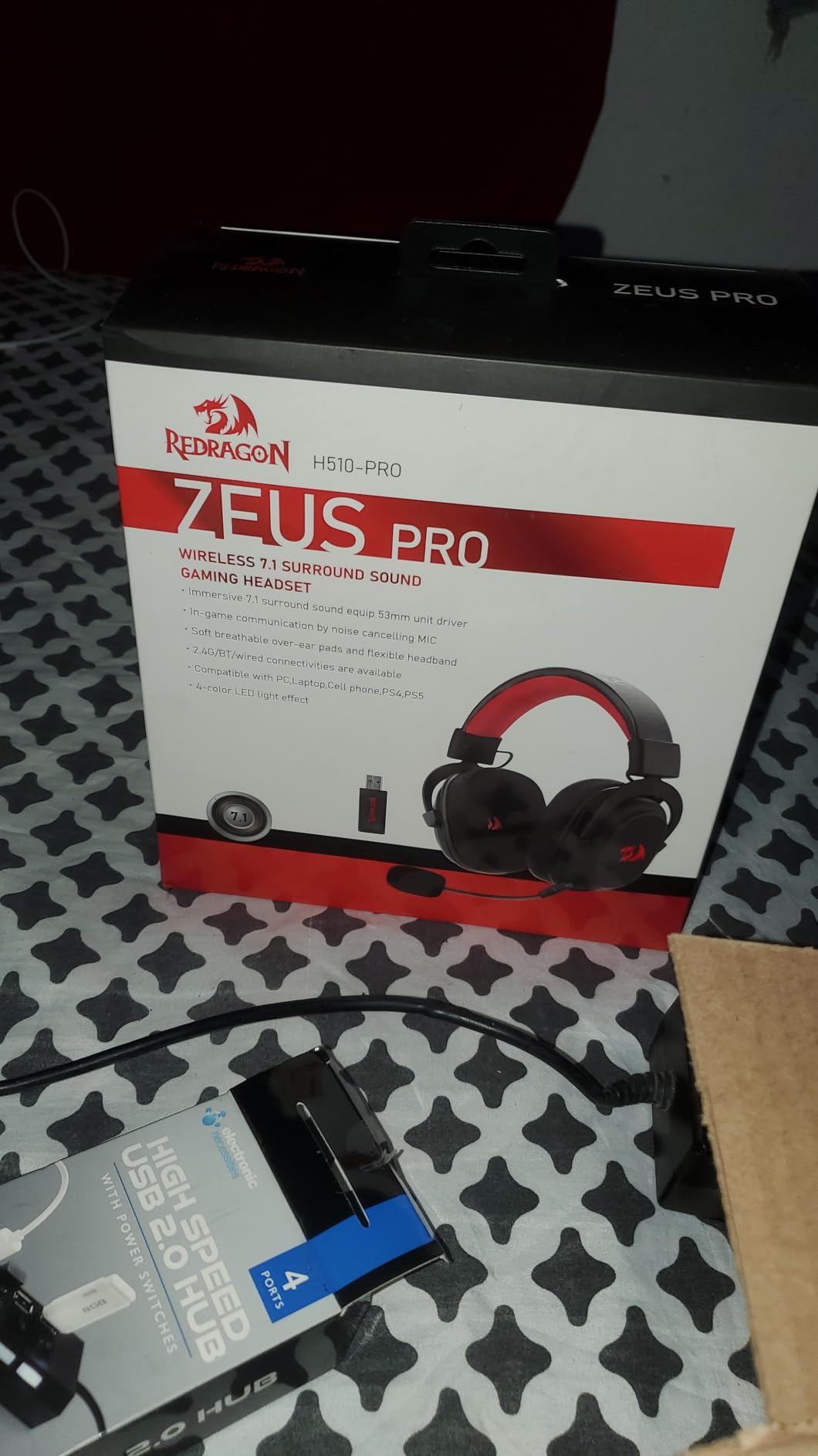 Redragon H510 Zeus White Wired Gaming Headset - 7.1 Surround Sound - Memory Foam Ear Pads - 53MM Drivers - Detachable Microphone - Multi Platforms for PC, PS4/3 & Xbox One/Series X, NS customer photo 1