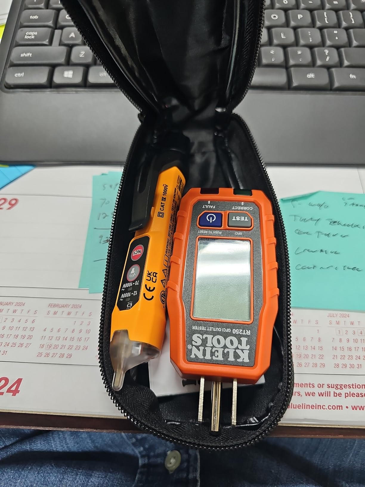 Klein Tools RT250KIT Non-Contact Voltage Tester and GFCI Receptacle Tester with LCD and Flashlight, Voltage Electrical Test Kit customer photo 1