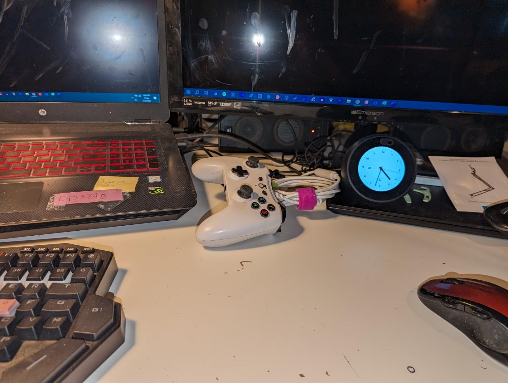 Redragon K585 PRO Wireless One-Handed Mechanical Keyboard, 42 Keys 3-Mode RGB 40% Gaming Keypad w/ 7 Onboard Macro Keys, Detachable Wrist Support, Rechargeable Battery (Blue Switch) customer photo 2