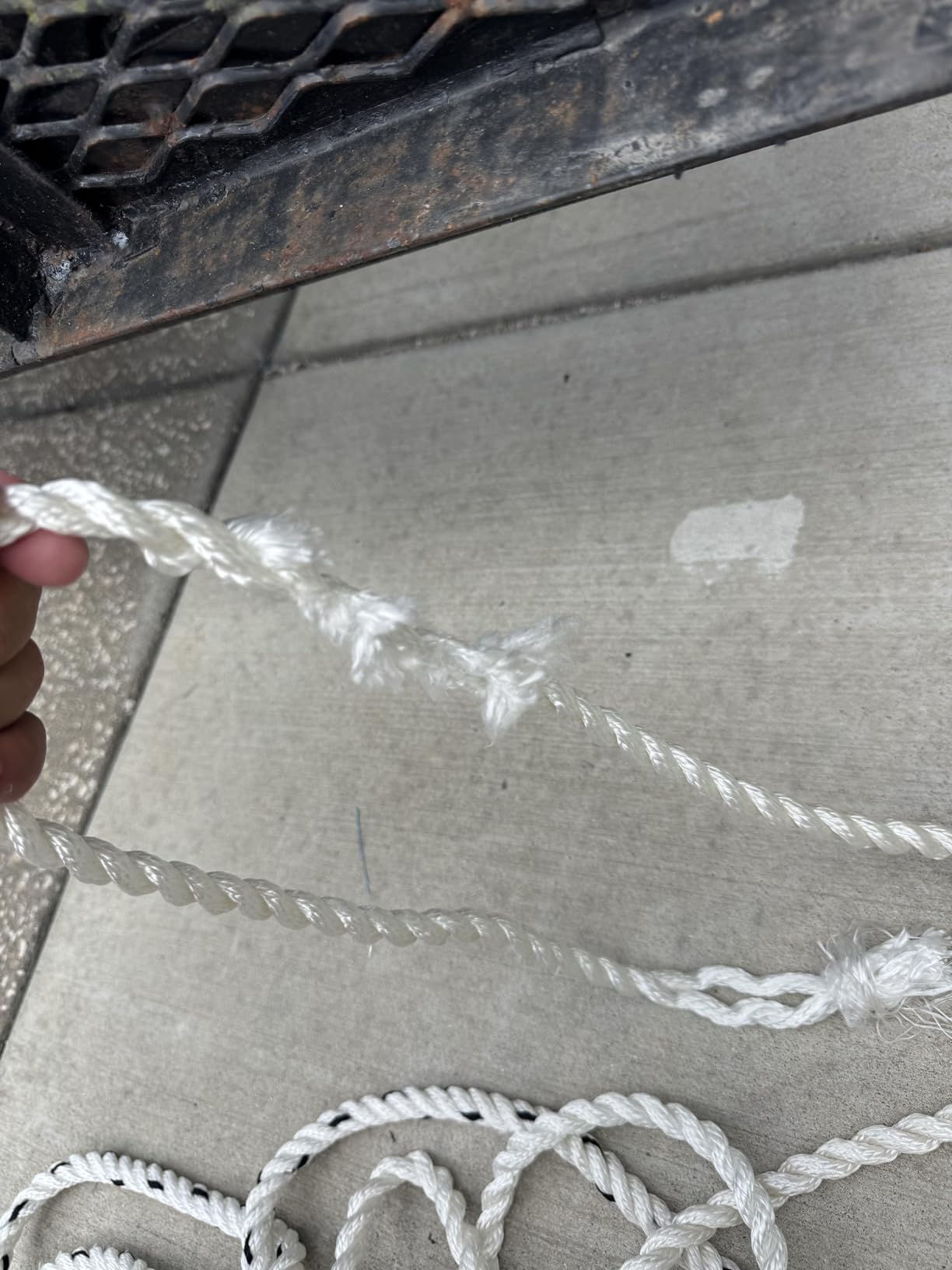 Five Oceans Windlass Anchor Rode, Hand-Spliced Anchor Rope and Chain Combination Kit, Nylon 3-Strand Rope, HT G4 Stainless Steel Chain for Boat Anchor System - Multiple Sizes customer photo 2