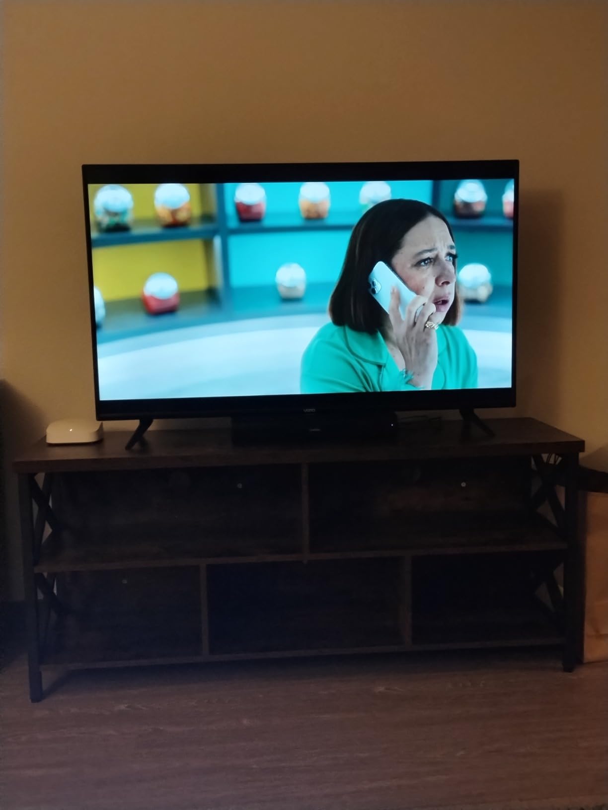 VIZIO 50-Inch V-Series 4K UHD LED Smart TV with Voice Remote, Dolby Vision, HDR10+, Alexa Compatibility, 2022 Model customer photo 2
