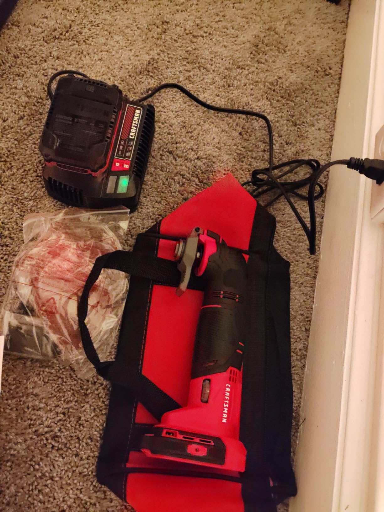 CRAFTSMAN V20 Cordless Oscillating Tool Kit Multi-Tool with Blades, Sand Paper, Battery and Charger Included (CMCE501D1) customer photo 1