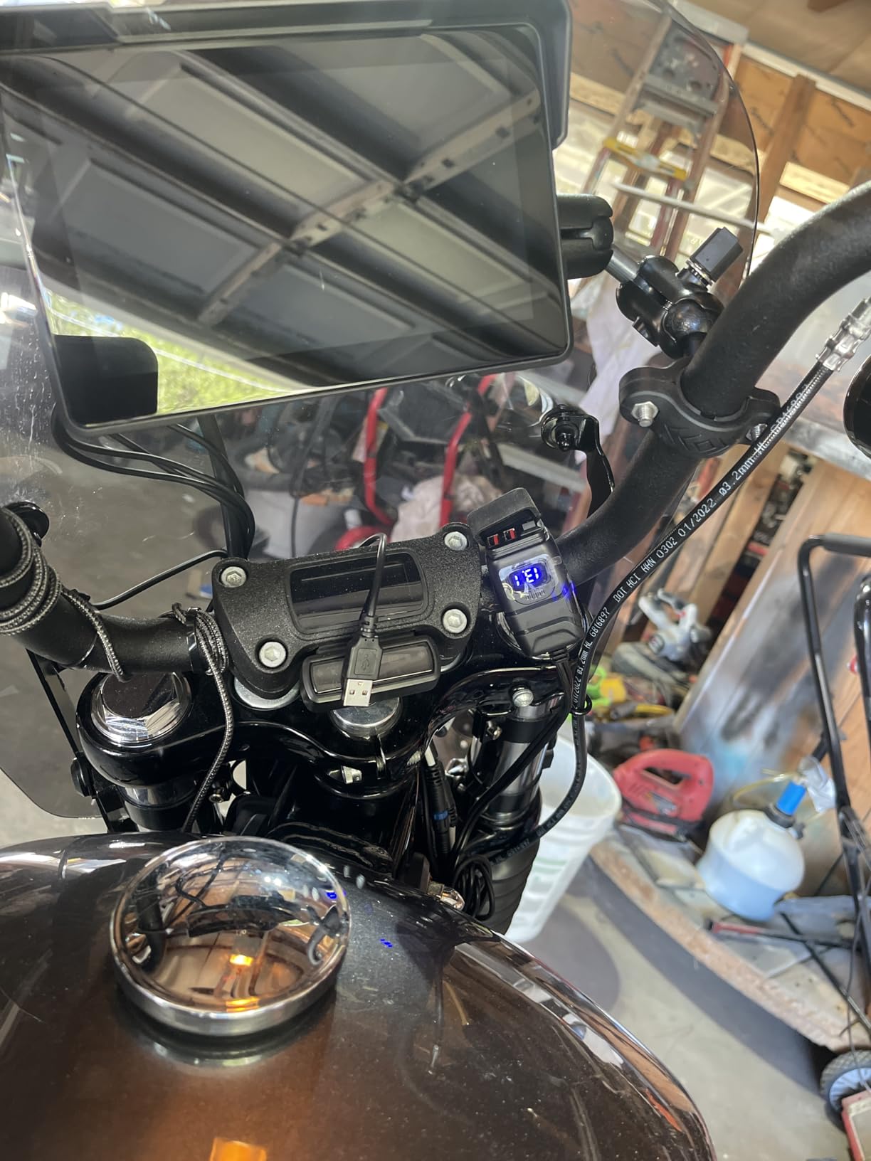 EXTRACTME Motorcycle USB Charger, 6.8A Quick Charge 3.0 Dual USB Motorcycle Phone Charger with Voltmeter & ON/Off Switch, Waterproof Quick Disconnect SAE to USB Adapter for Phone, Tablet, GPS customer photo 1