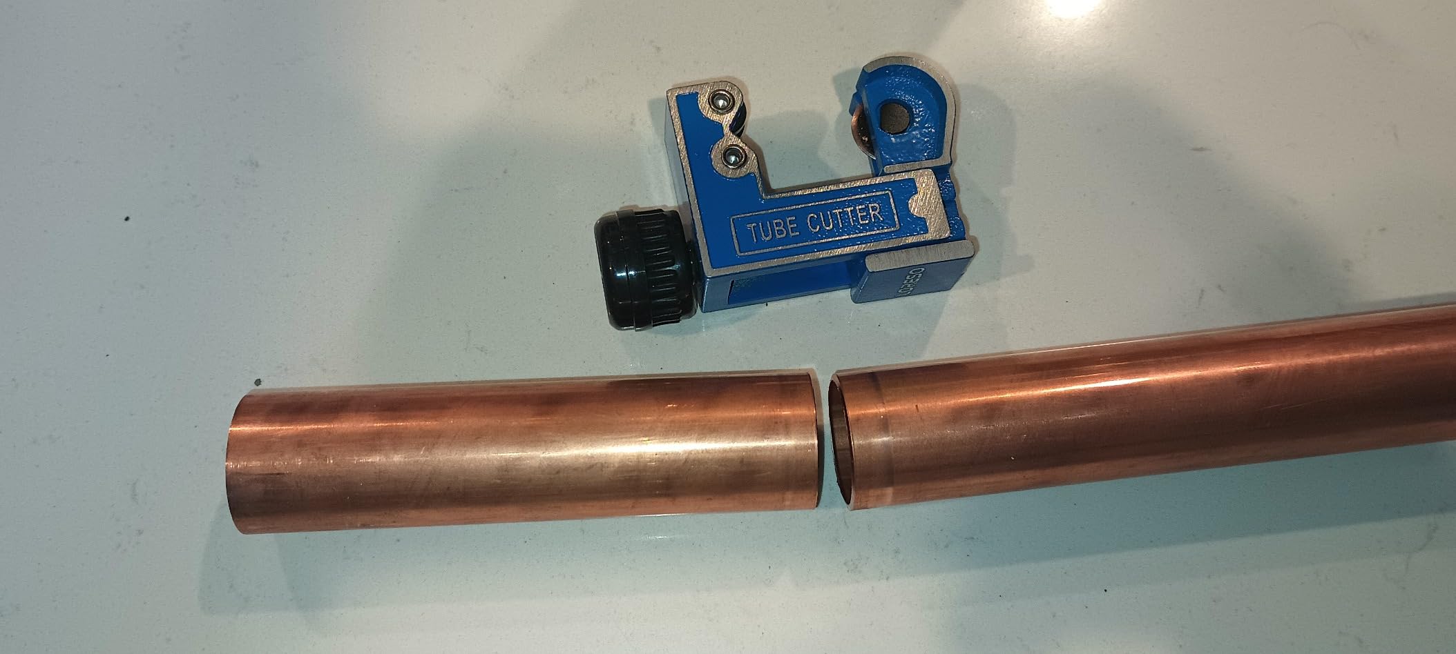 Loreso Copper Pipe Tubing Cutter - Mini Tube Cutter Tool for 1/8