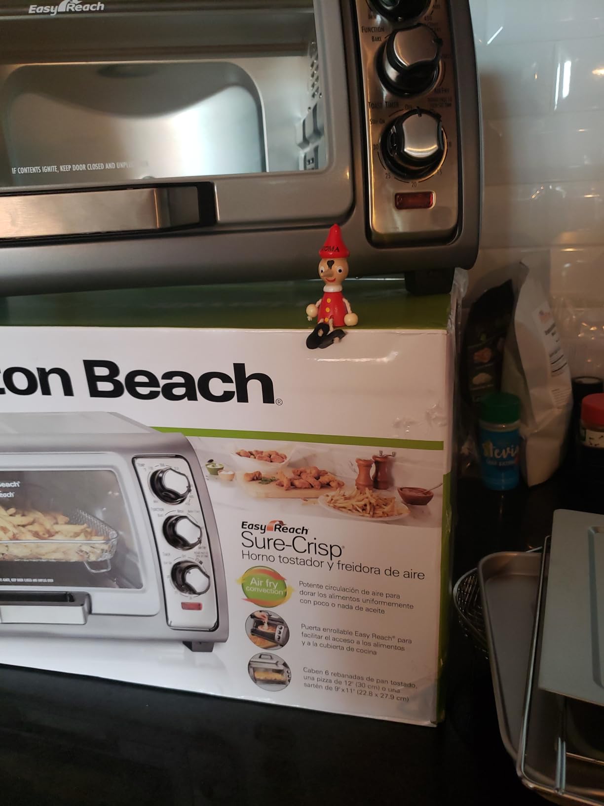 Hamilton Beach Air Fryer Toaster Oven Combo with Large Capacity, Fits 6 Slices or 12