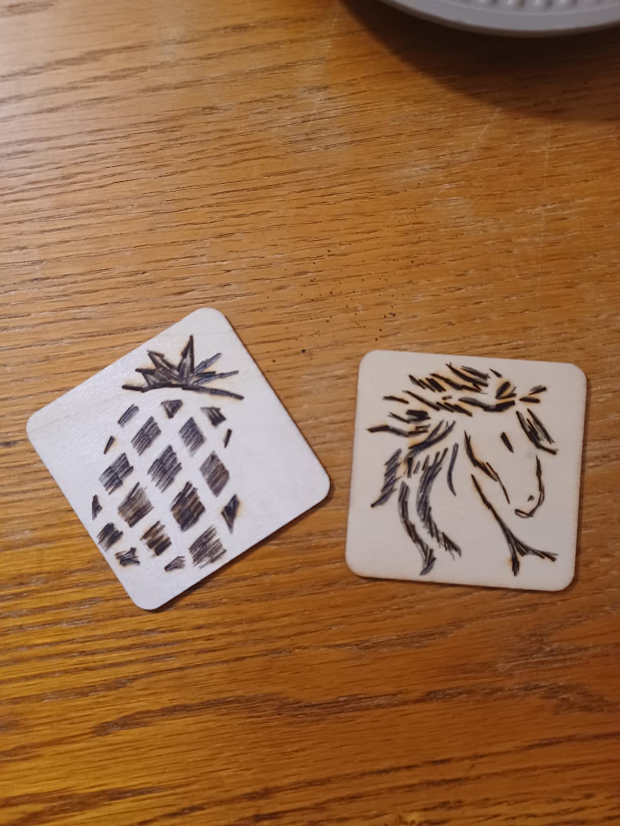 YIHUA 930-IV Pyrography Wood Burning Pen Kit Adjustable Temperature, Power Switch, Heat Deflector, Rubber Grip with 10 Pyrography Tips, 2 Wood Pieces, Flip-Up Pen Stand, for Woodburning DIY Crafts customer photo 2